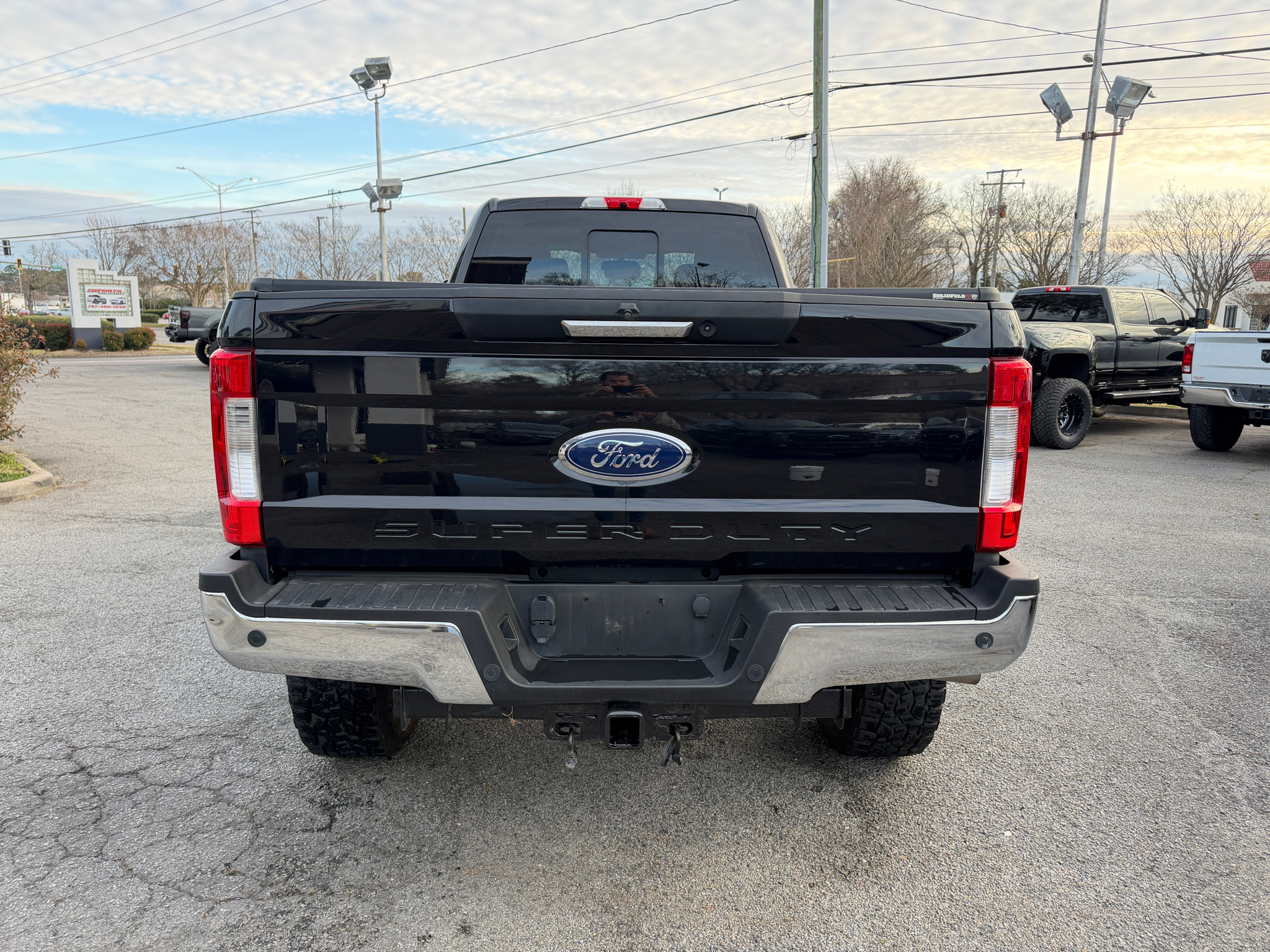 Ford Super Duty F-250 SRW Lariat 4WD Crew Cab 8' Box 2019