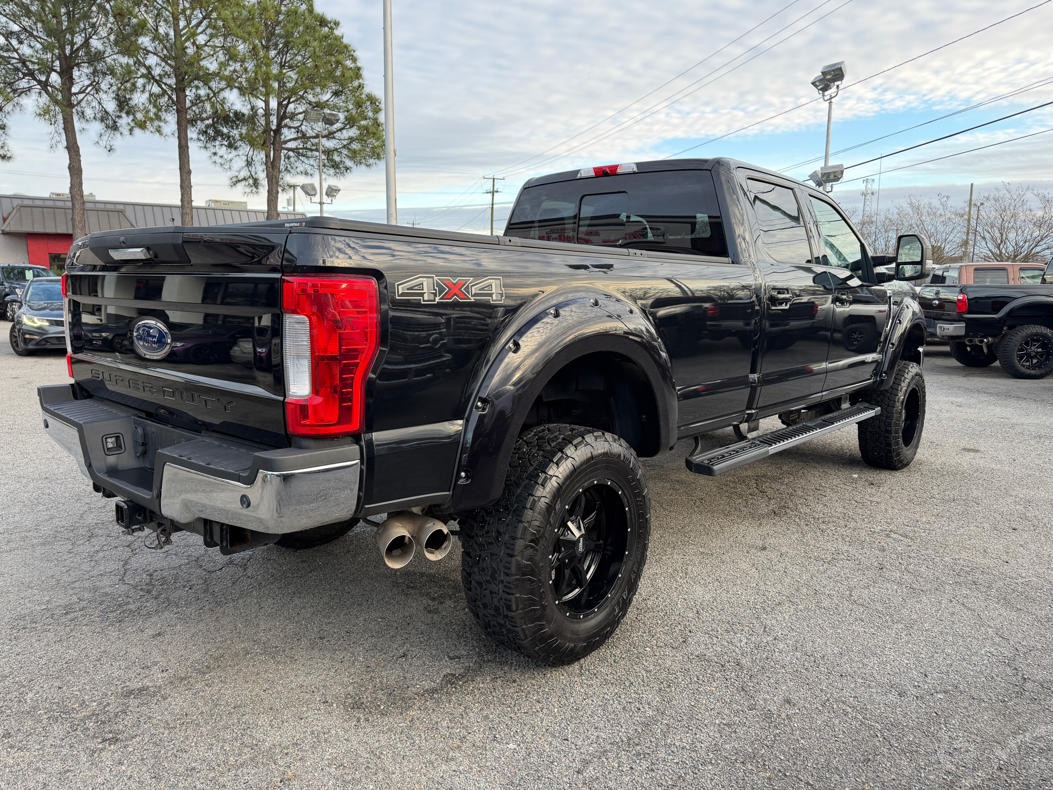 Ford Super Duty F-250 SRW Lariat 4WD Crew Cab 8' Box 2019