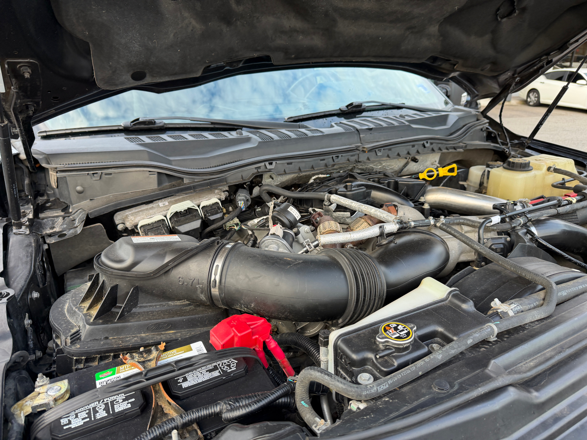 Ford Super Duty F-250 SRW Lariat 4WD Crew Cab 8' Box 2019