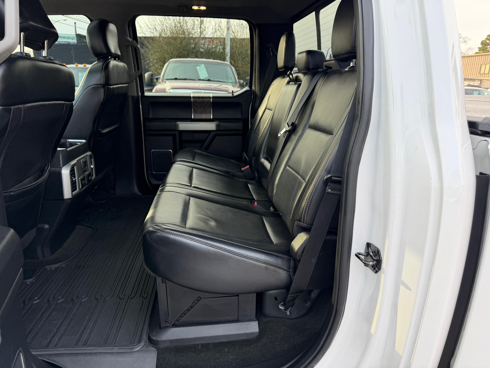 Ford Super Duty F-250 SRW Lariat 4WD Crew Cab 6.75' Box 2018