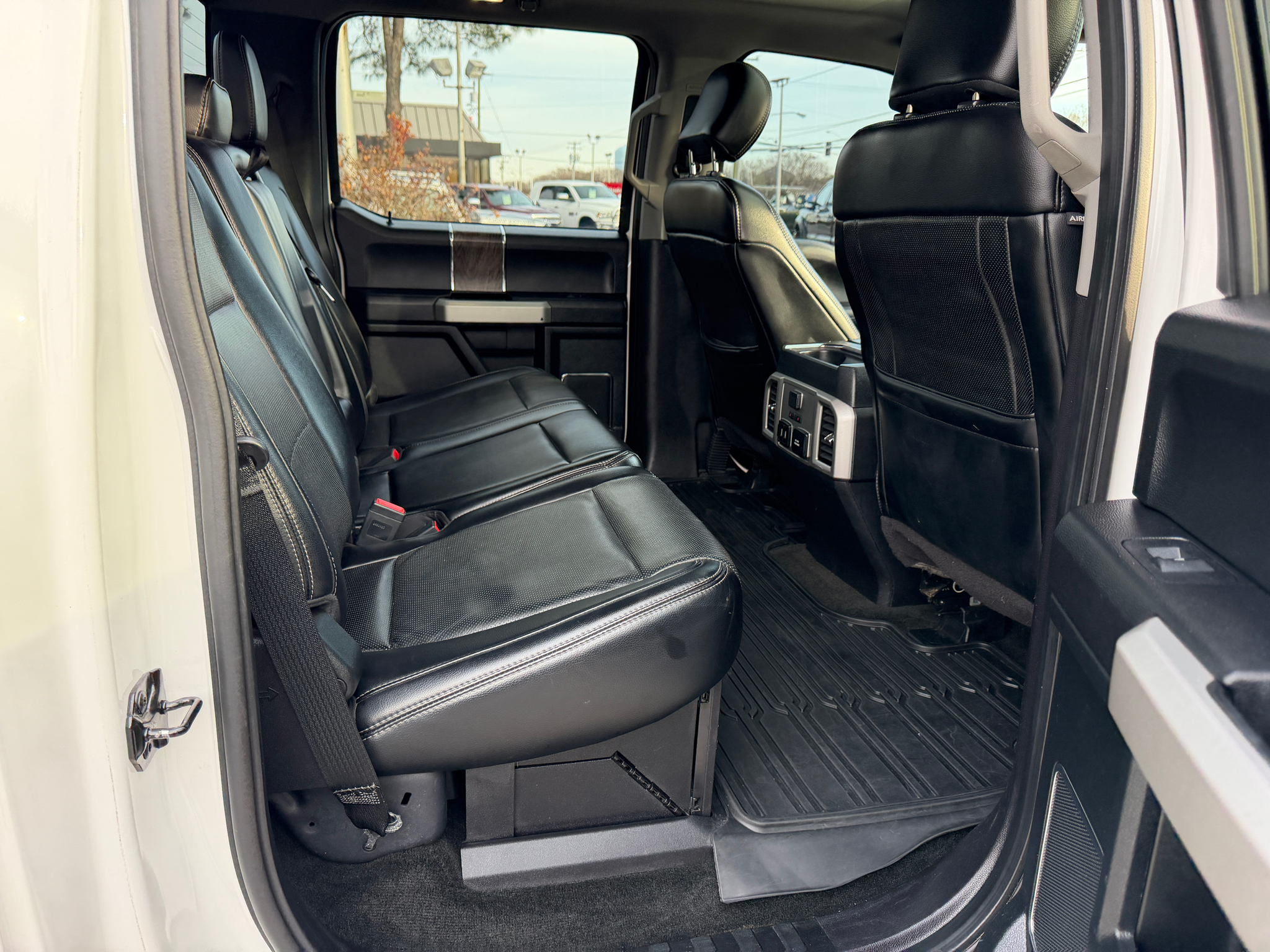 Ford Super Duty F-250 SRW Lariat 4WD Crew Cab 6.75' Box 2018