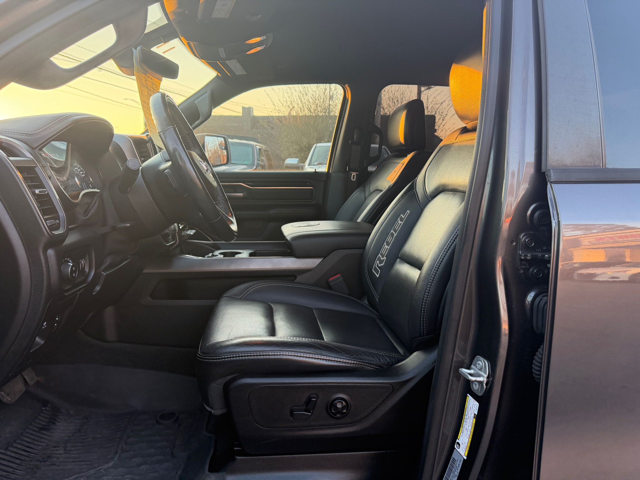 RAM 1500 Rebel 4x4 Crew Cab 5'7" Box 2020