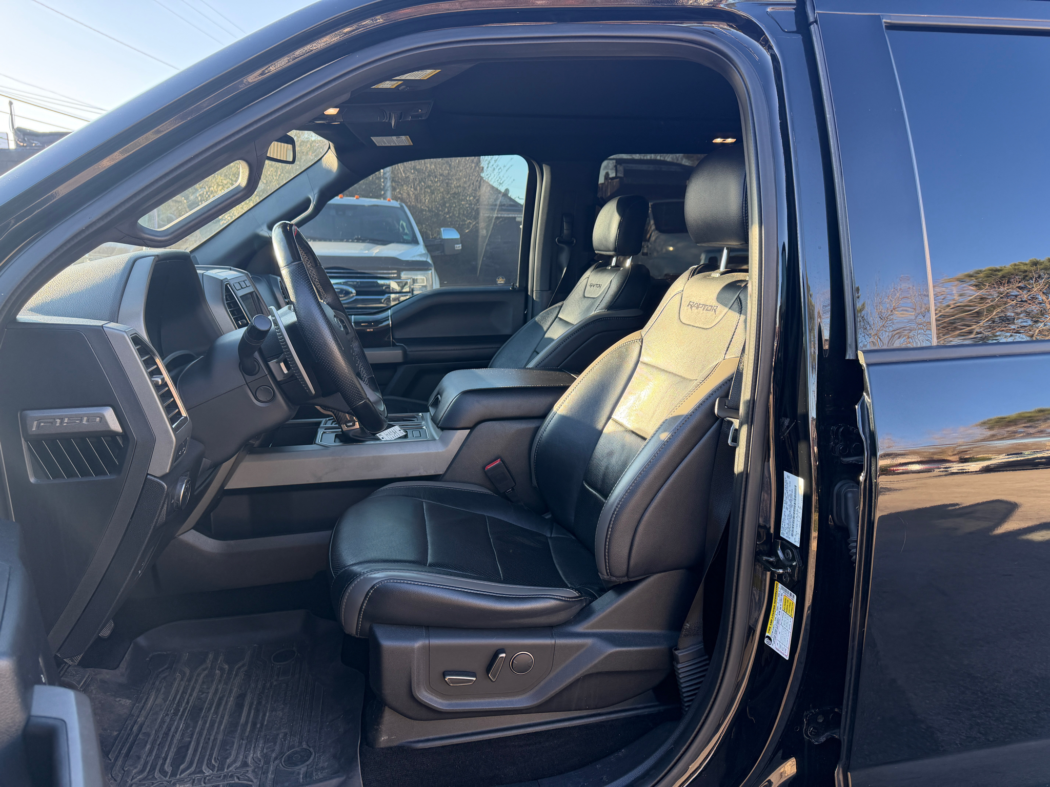 Ford F-150 Raptor 4WD SuperCrew 5.5' Box 2018