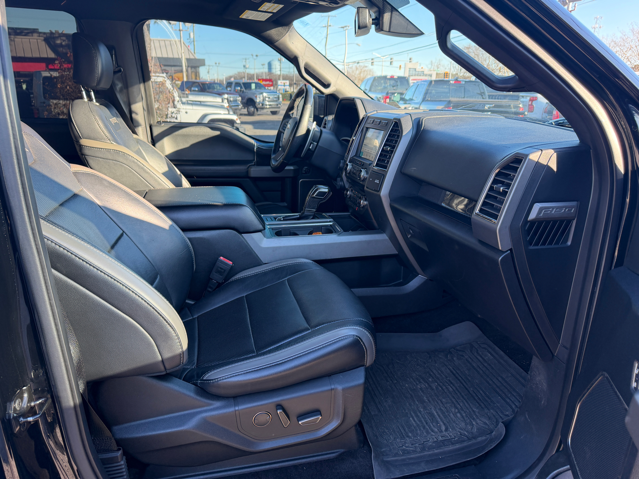 Ford F-150 Raptor 4WD SuperCrew 5.5' Box 2018