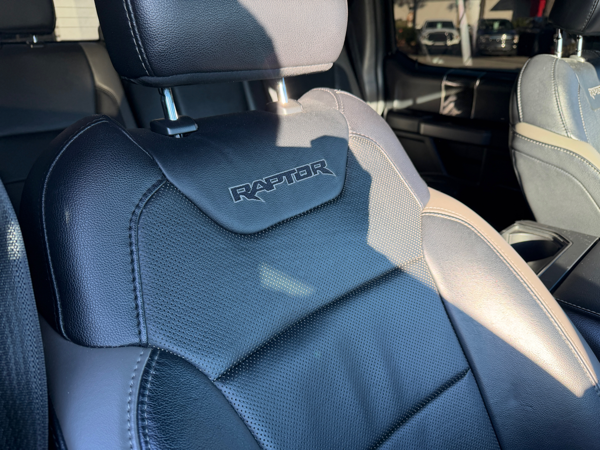 Ford F-150 Raptor 4WD SuperCrew 5.5' Box 2018