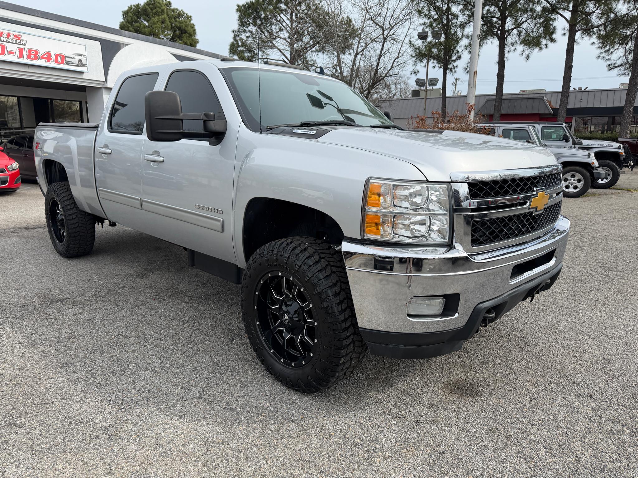 Chevrolet Silverado 2500HD 4WD Crew Cab 153.7" LTZ 2013