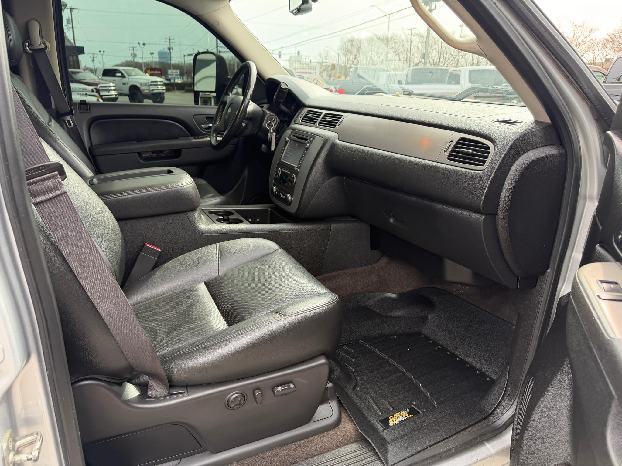 Chevrolet Silverado 2500HD 4WD Crew Cab 153.7" LTZ 2013