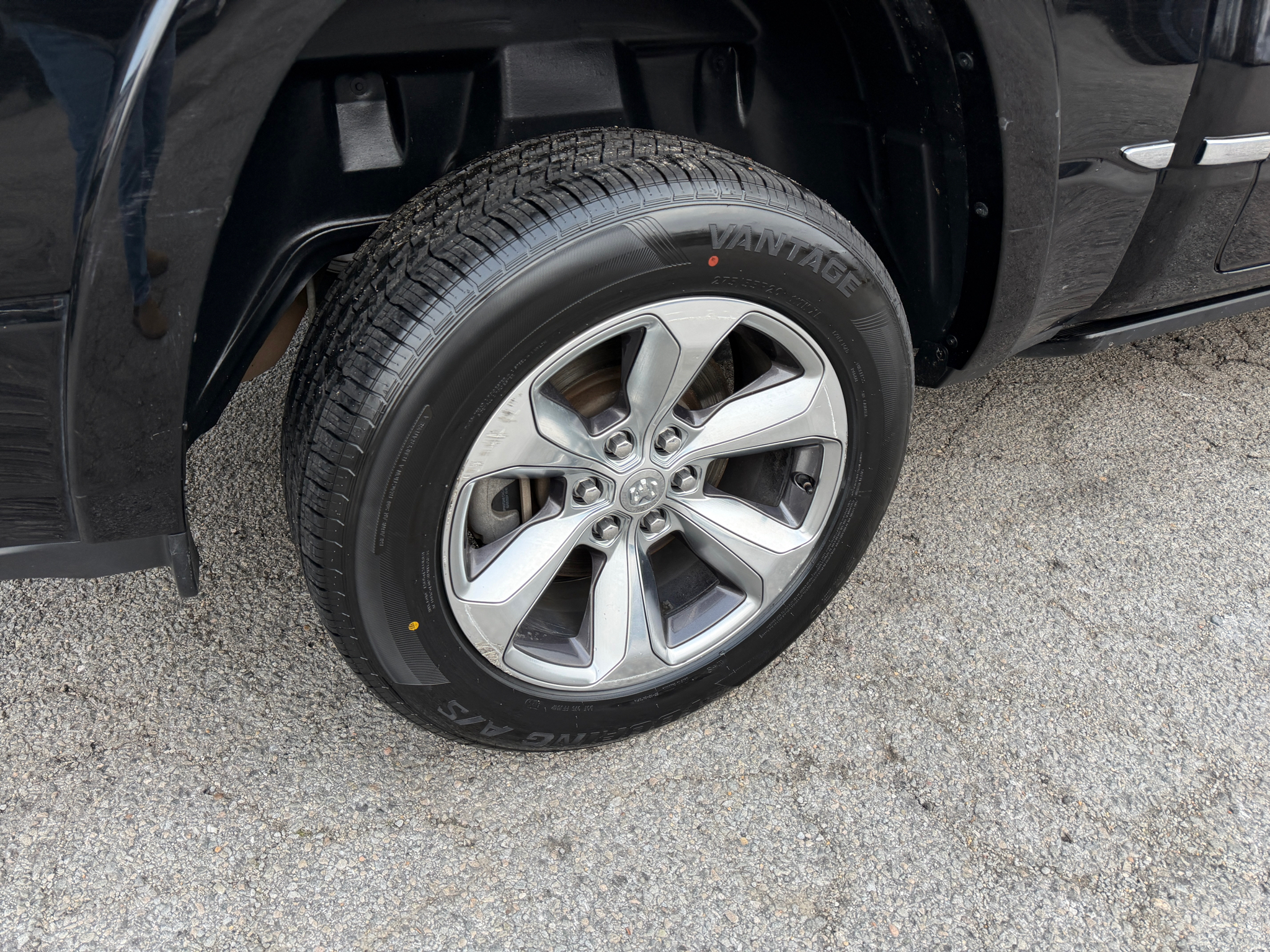 RAM 1500 Limited 4x4 Crew Cab 5'7" Box 2019