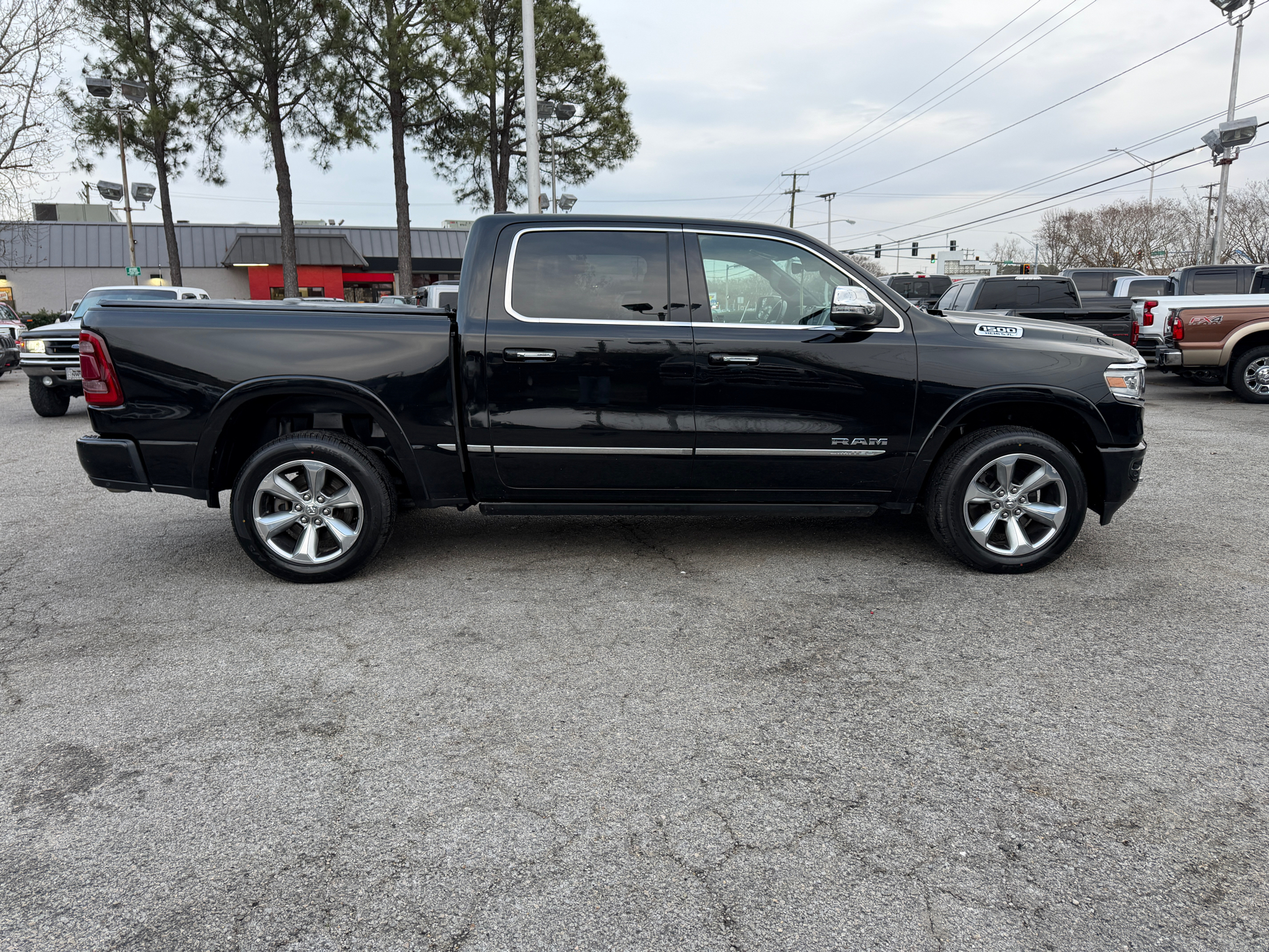 RAM 1500 Limited 4x4 Crew Cab 5'7" Box 2019