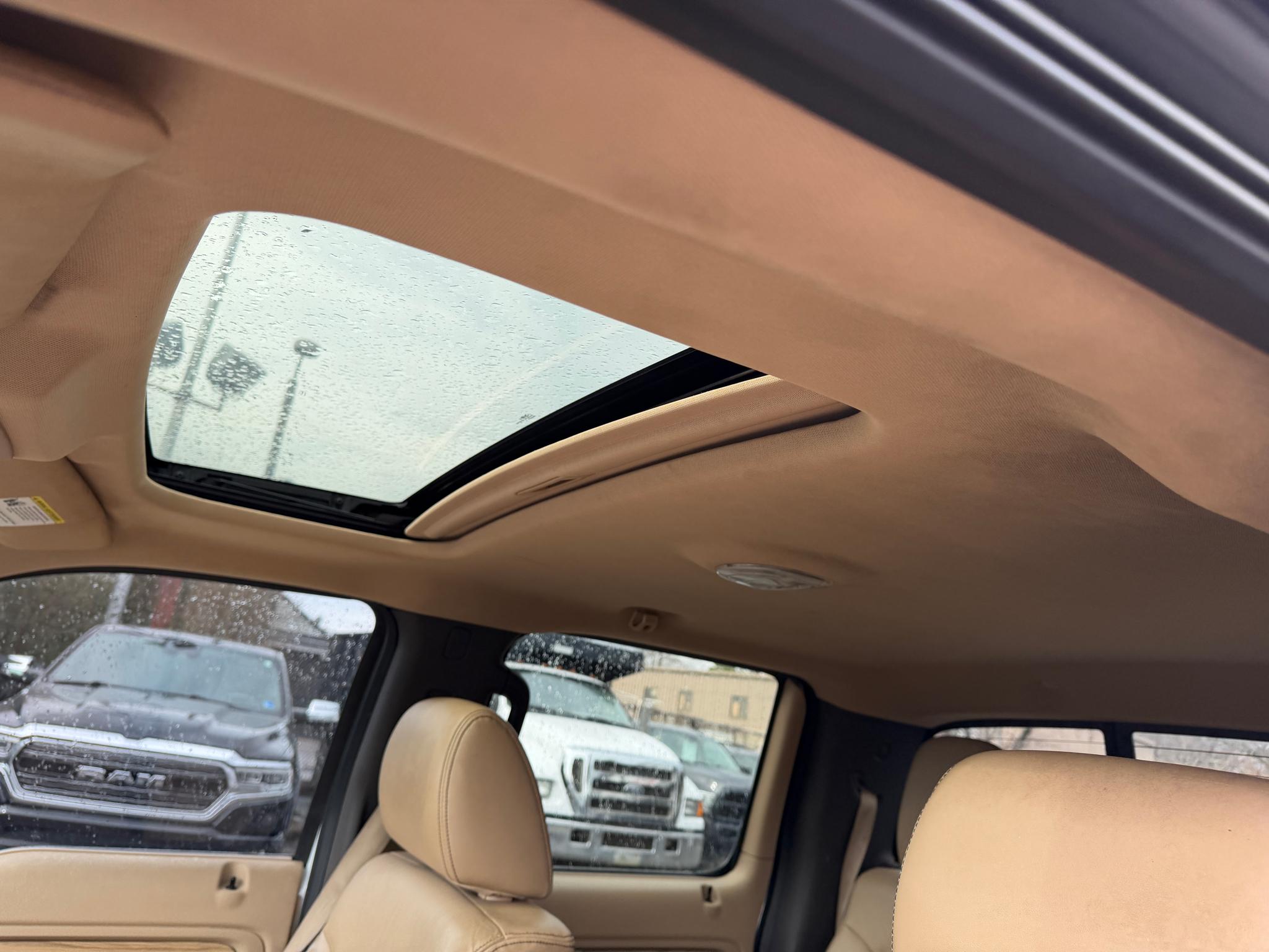 Ford F-150 2WD SuperCrew 145" Lariat 2011