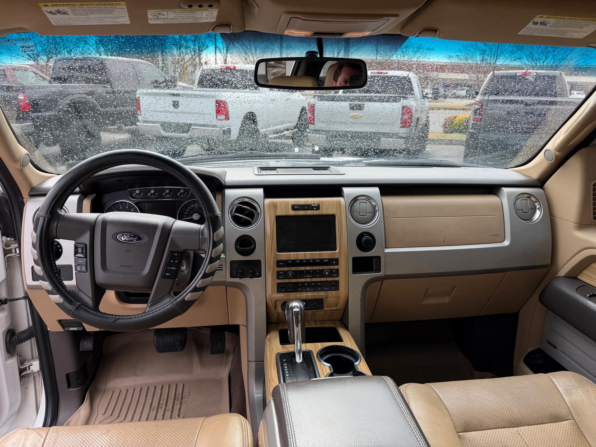 Ford F-150 2WD SuperCrew 145" Lariat 2011