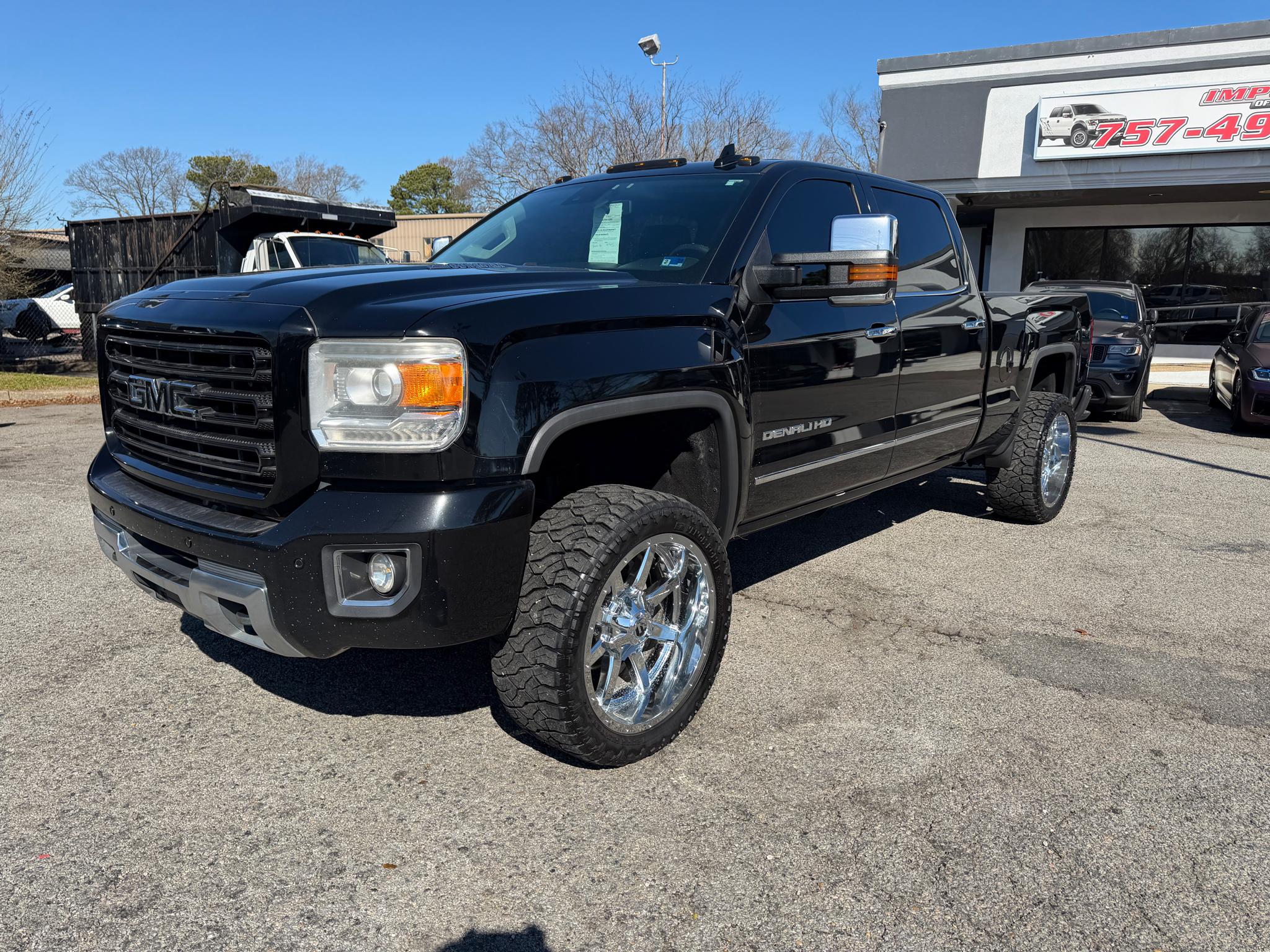 GMC Sierra 2500HD available WiFi 4WD Crew Cab 153.7" Denali 2015