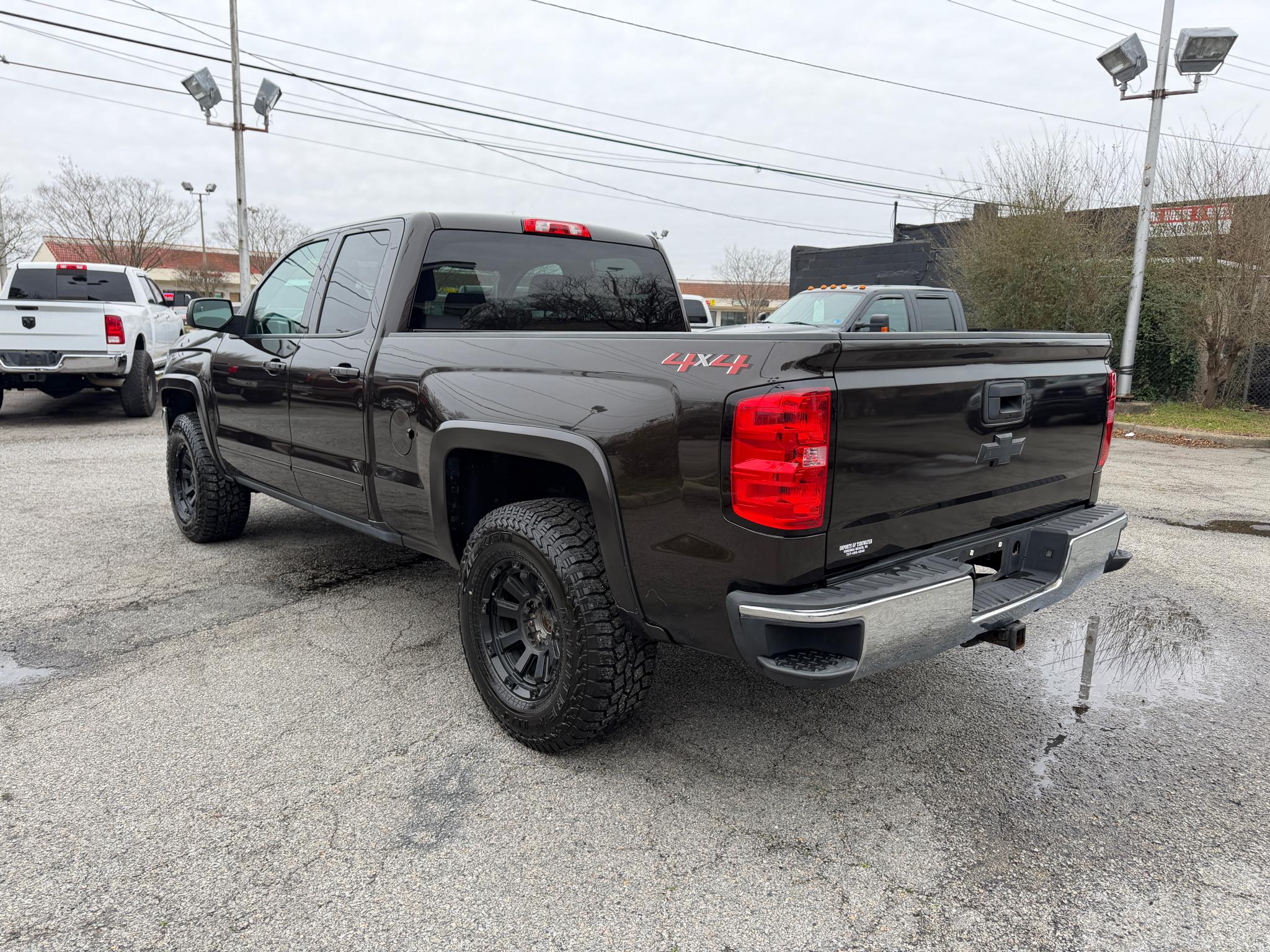 Chevrolet Silverado 1500 4WD Double Cab 143.5" LT w/1LT 2018