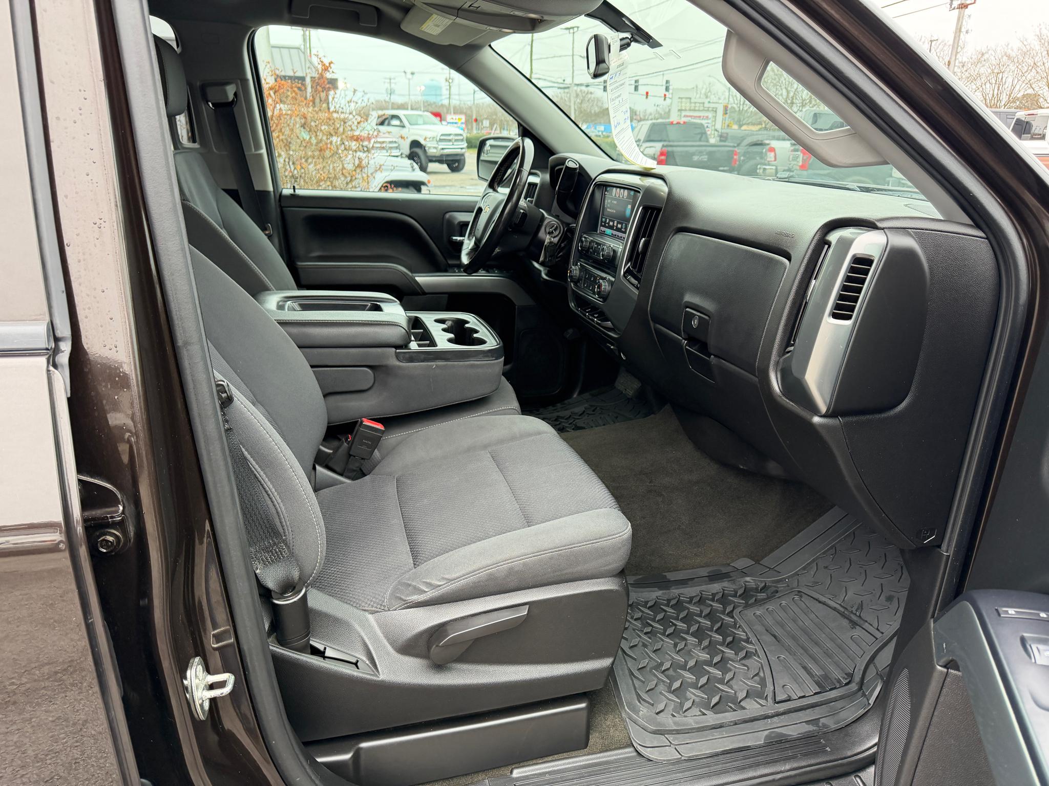 Chevrolet Silverado 1500 4WD Double Cab 143.5" LT w/1LT 2018