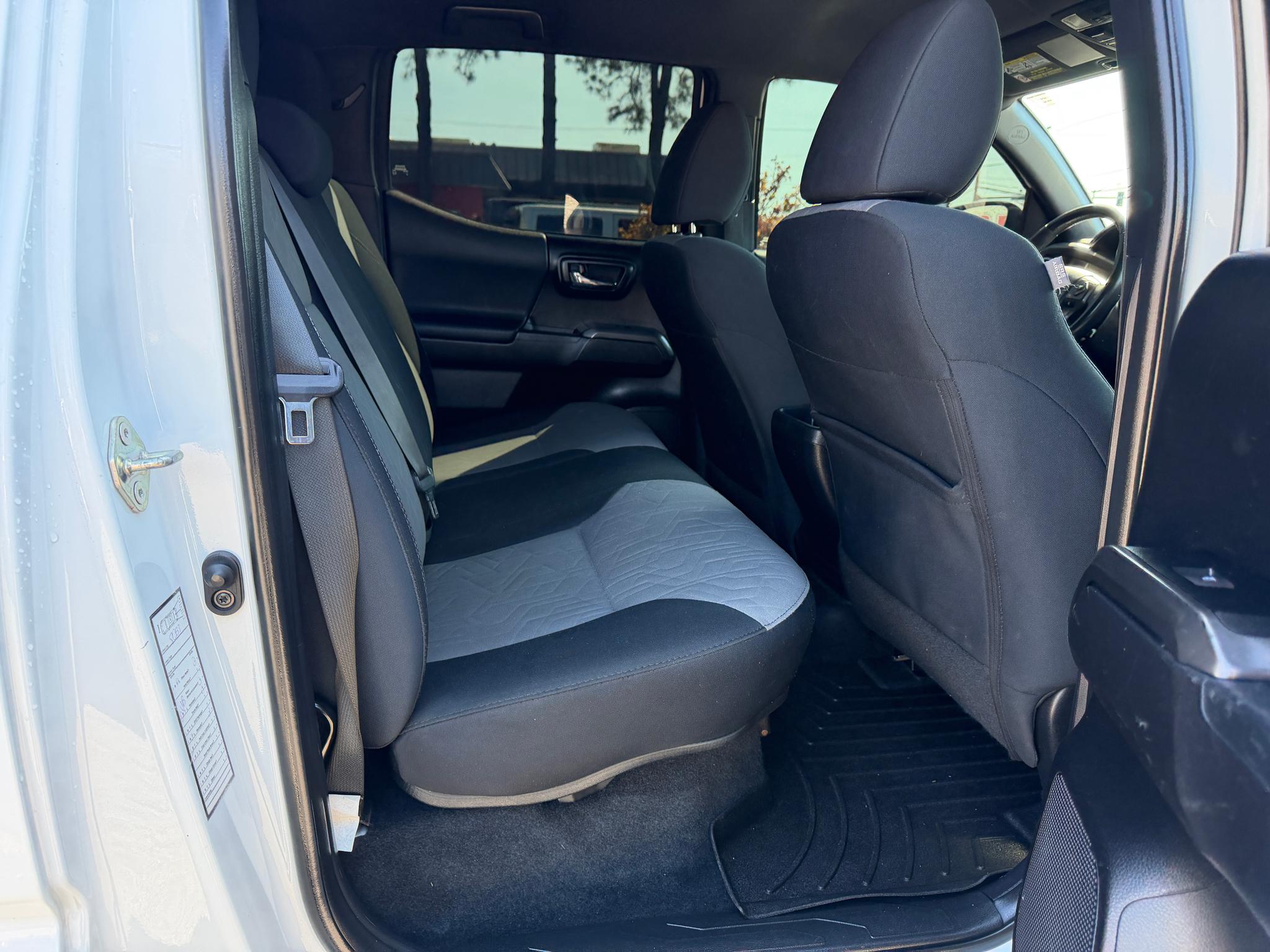 Toyota Tacoma 4WD TRD Off Road Double Cab 5' Bed V6 AT (Natl) 2020