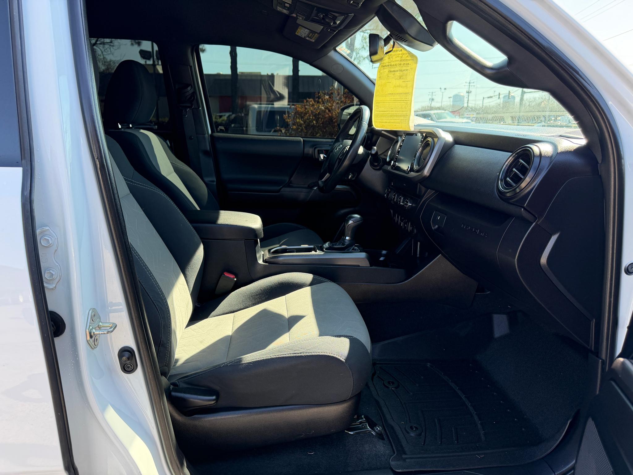 Toyota Tacoma 4WD TRD Off Road Double Cab 5' Bed V6 AT (Natl) 2020