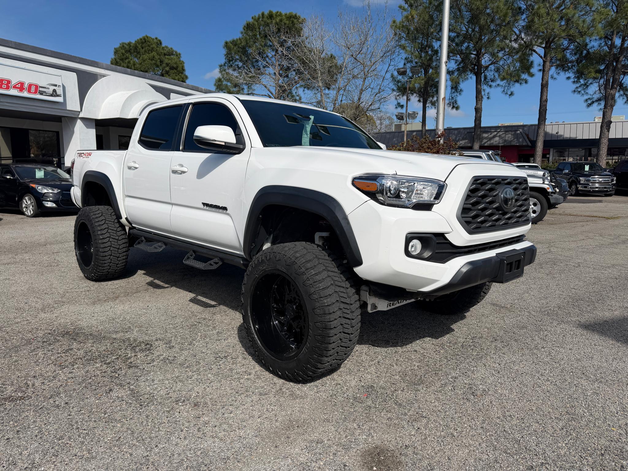 Toyota Tacoma 4WD TRD Off Road Double Cab 5' Bed V6 AT (Natl) 2020