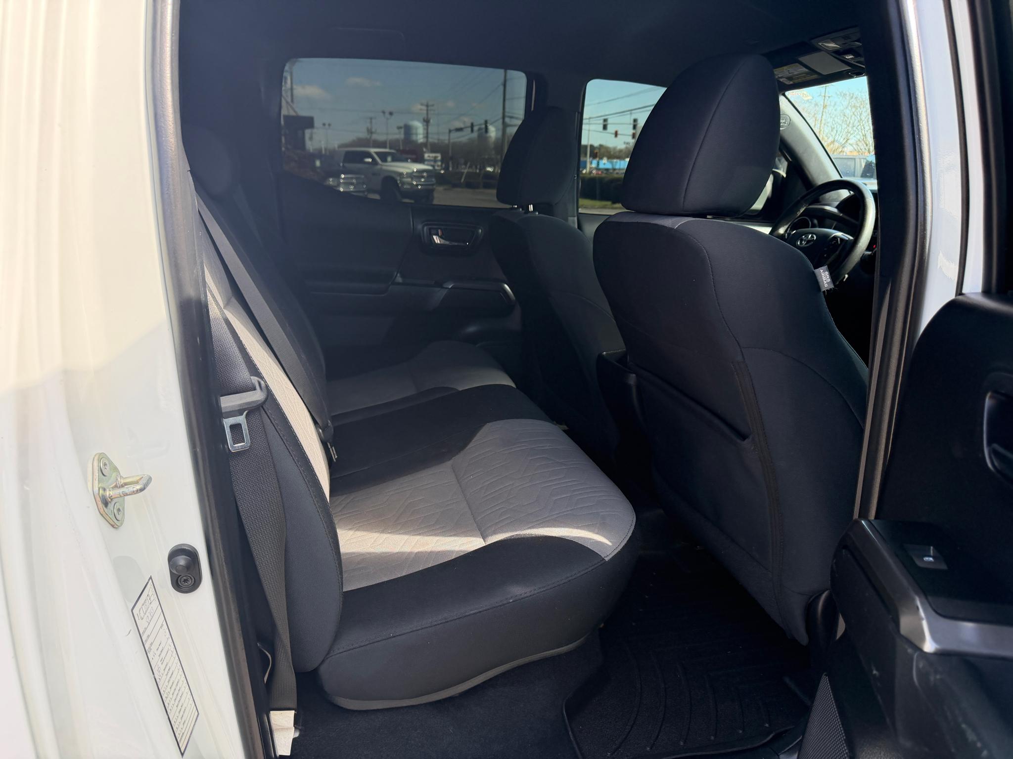 Toyota Tacoma 4WD TRD Off Road Double Cab 5' Bed V6 AT (Natl) 2020