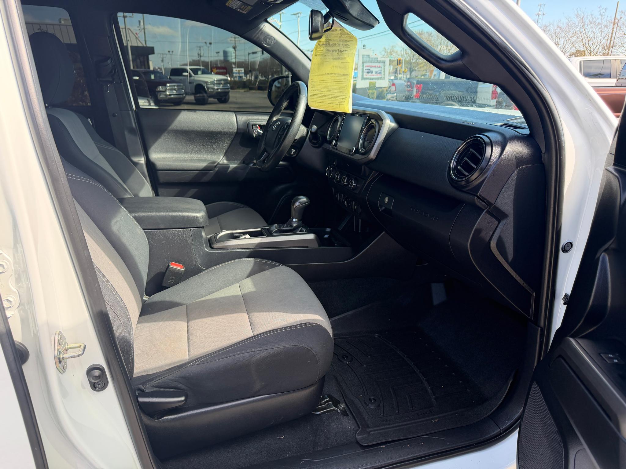 Toyota Tacoma 4WD TRD Off Road Double Cab 5' Bed V6 AT (Natl) 2020