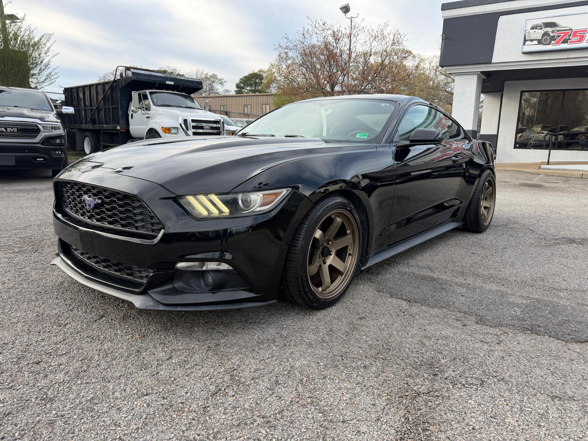 2016 Ford Mustang 2dr Fastback EcoBoost