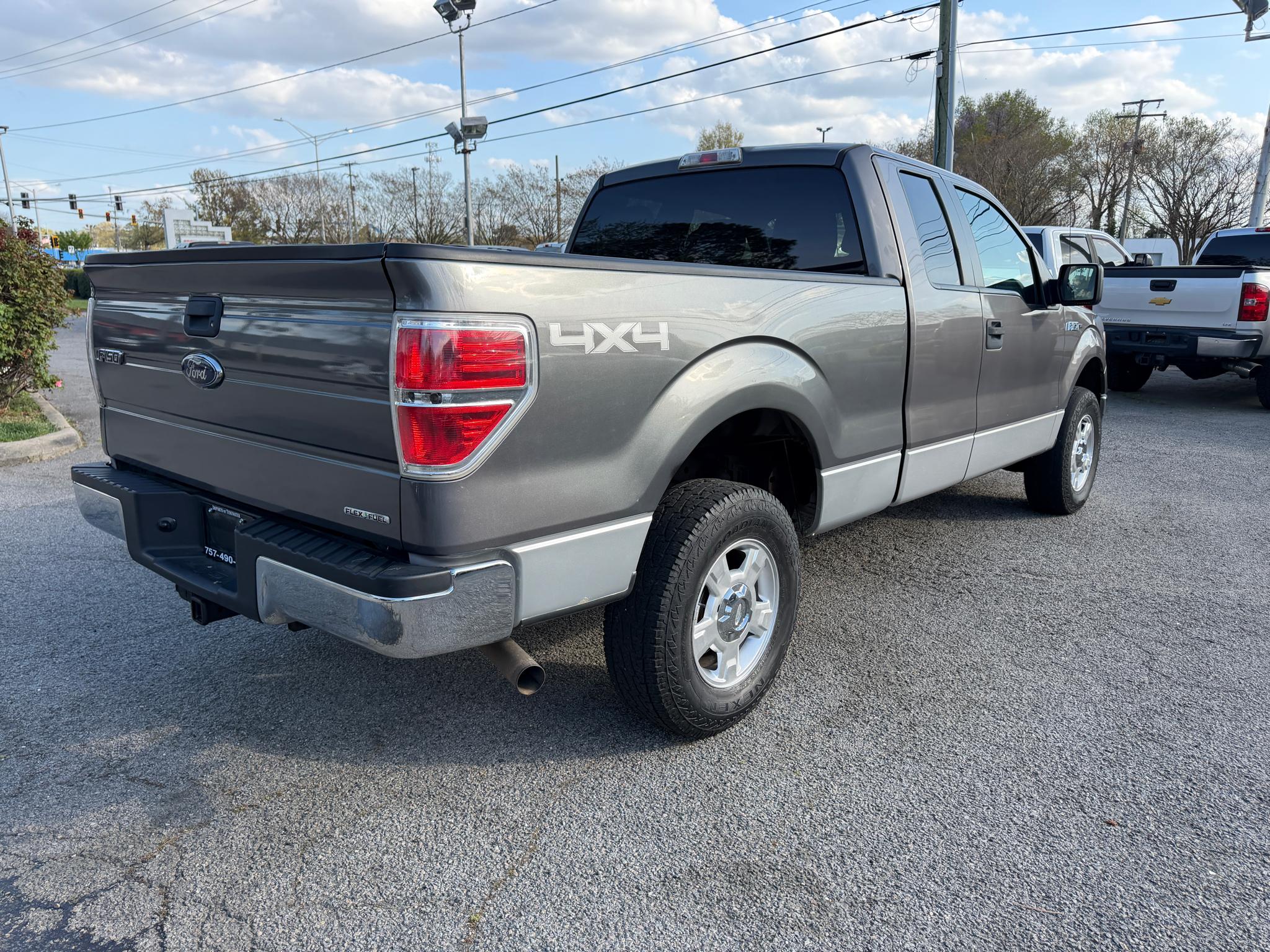 Ford F-150 4WD SuperCab 145" XLT 2011
