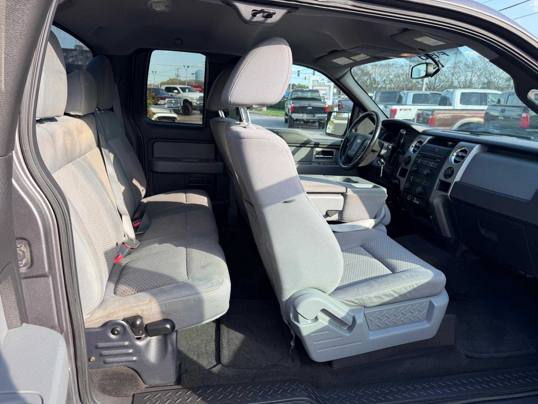 Ford F-150 4WD SuperCab 145" XLT 2011