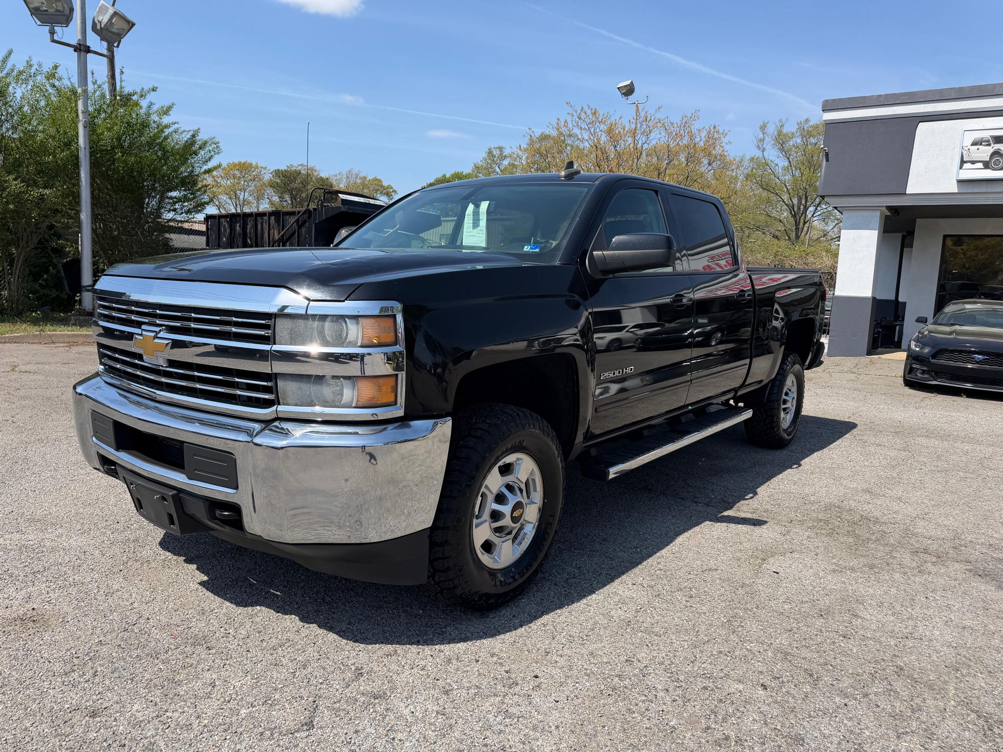 2015 Chevrolet Silverado 2500HD Built After Aug 14 4WD Crew Cab 153.7" LT