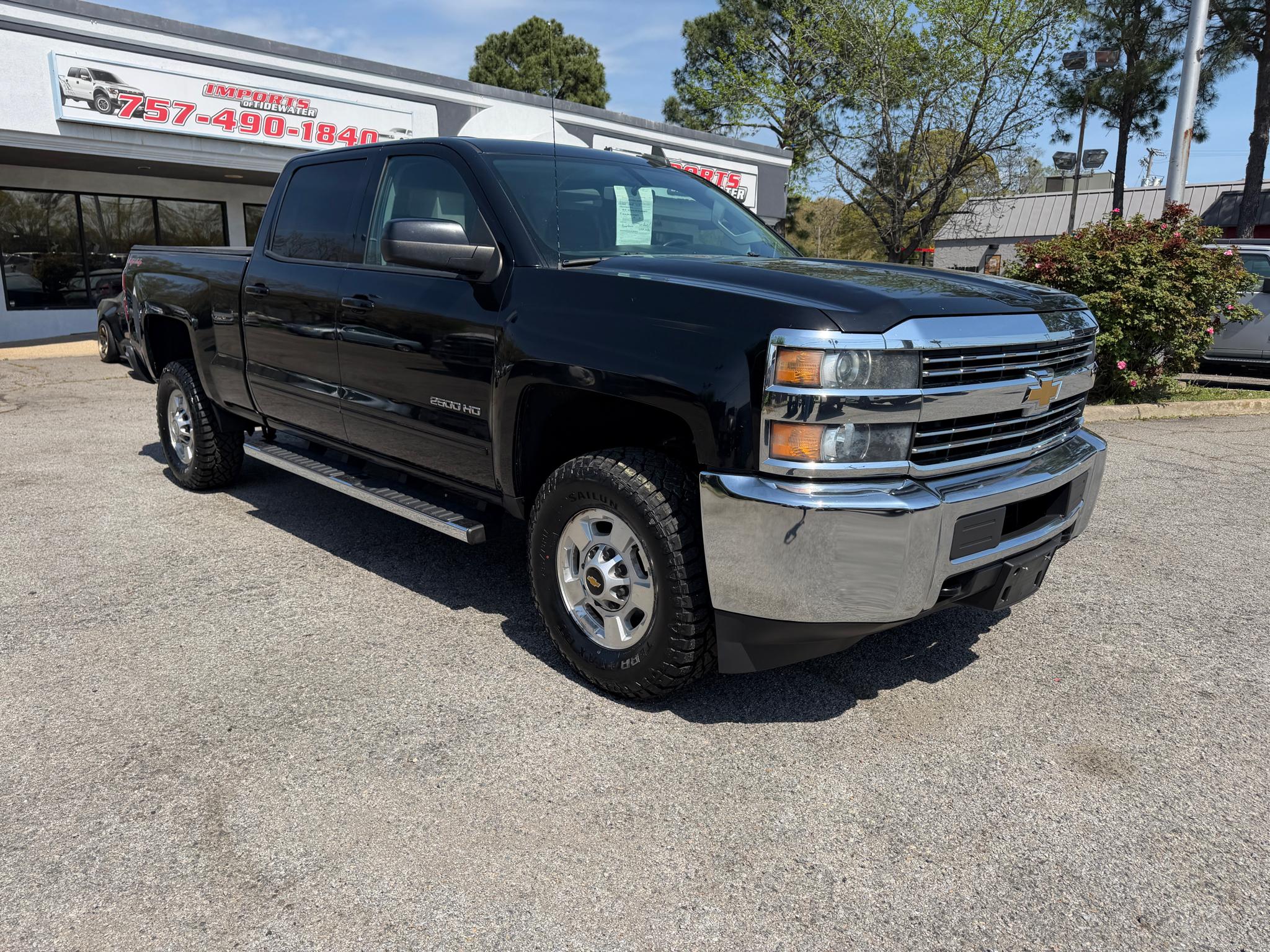 View vehicle photo 7