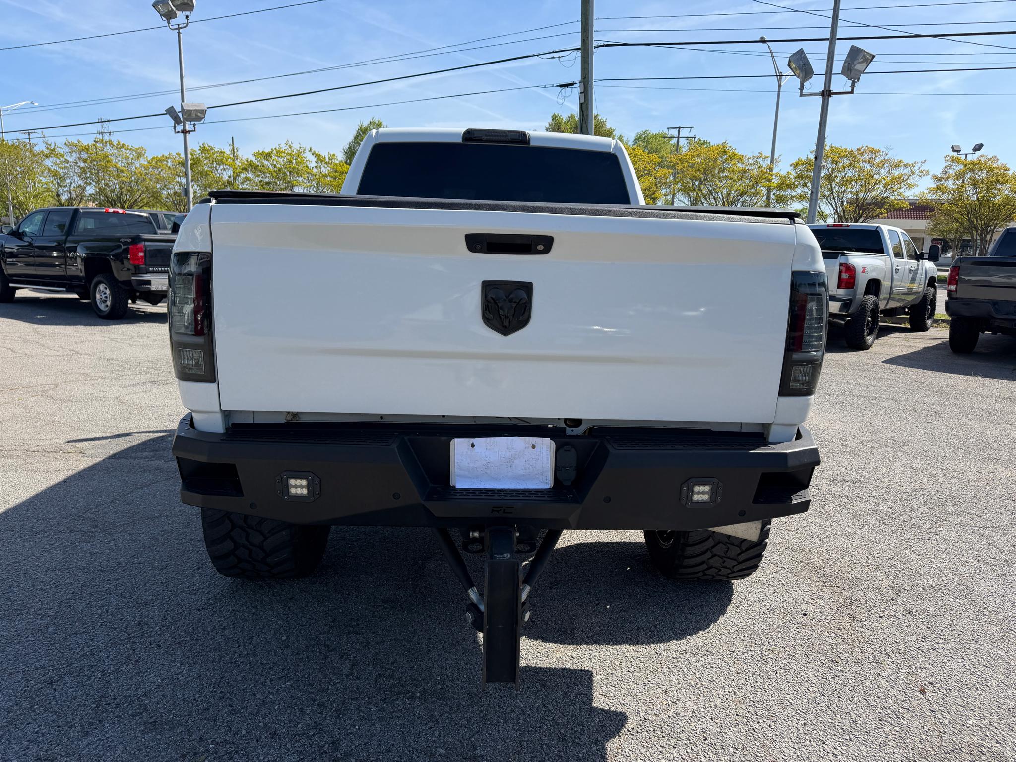 RAM 2500 Tradesman 4x4 Crew Cab 6'4" Box 2018