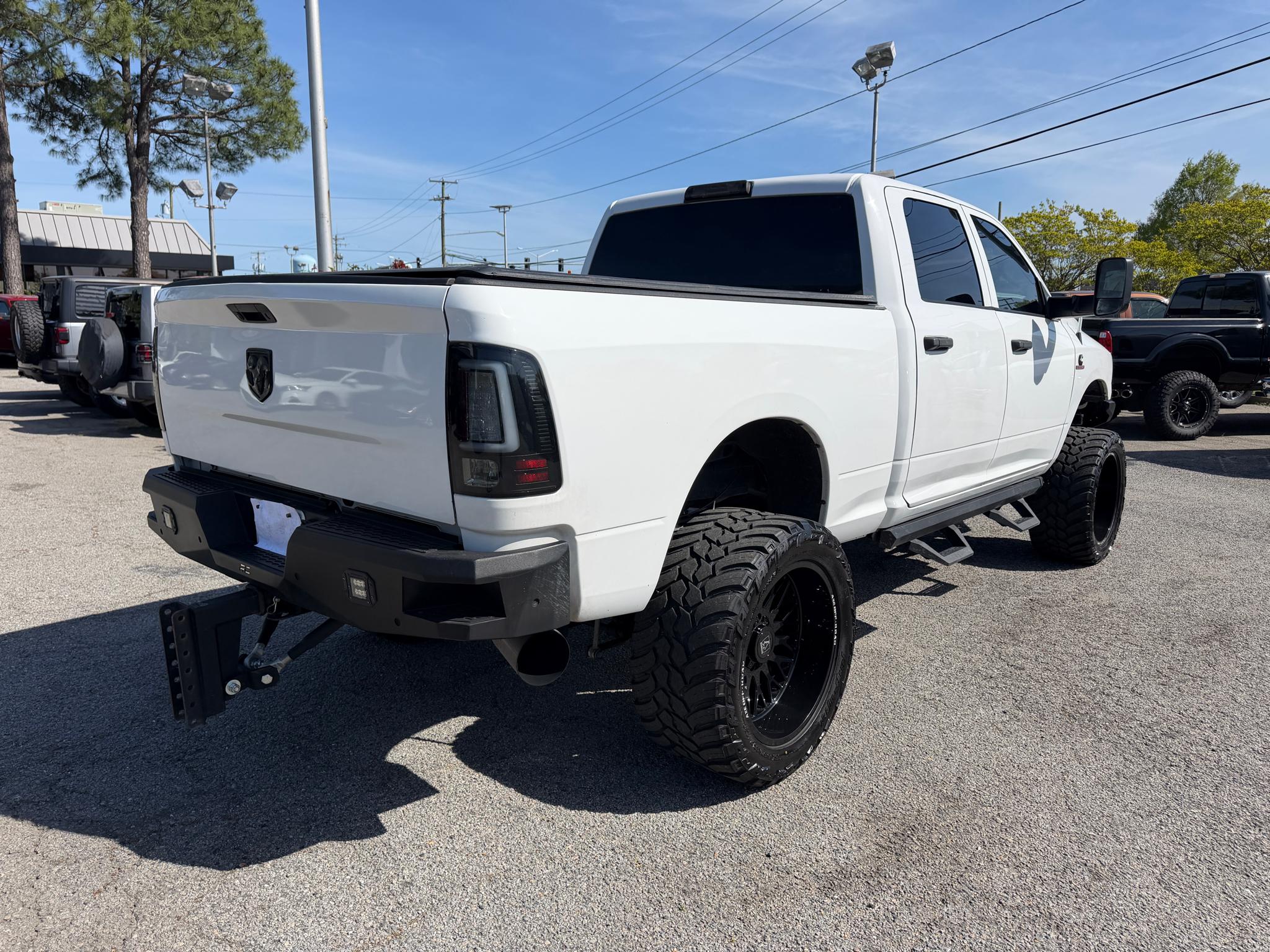 RAM 2500 Tradesman 4x4 Crew Cab 6'4" Box 2018