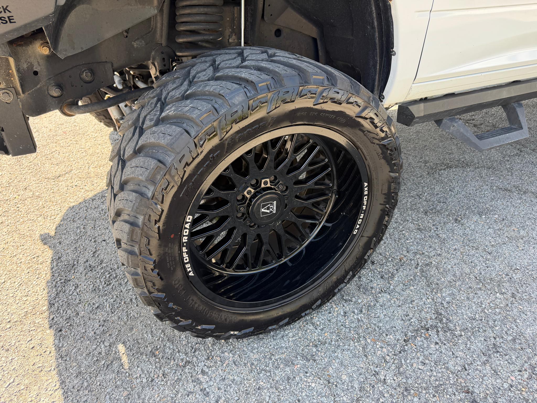 RAM 2500 Tradesman 4x4 Crew Cab 6'4" Box 2018