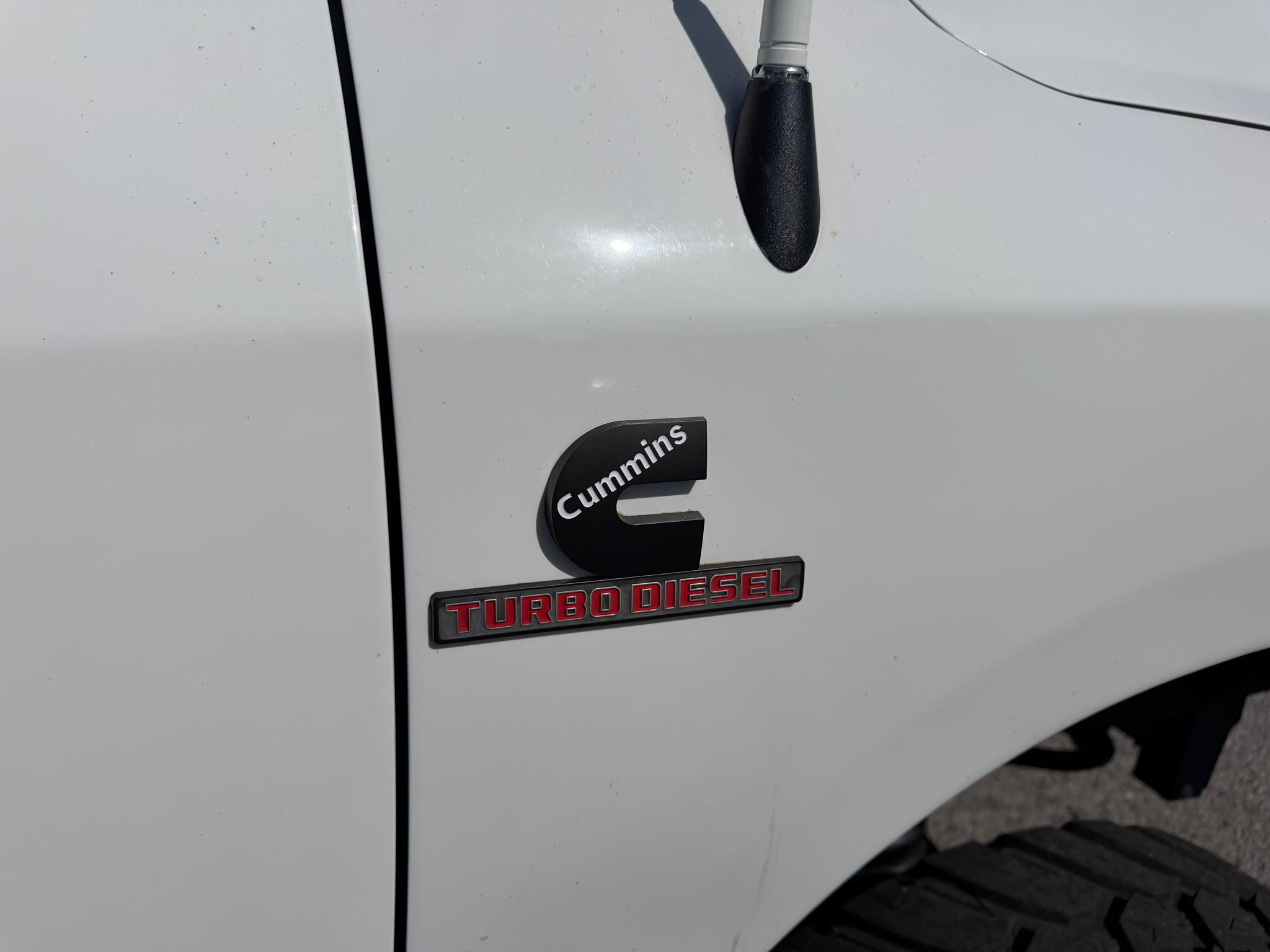 RAM 2500 Tradesman 4x4 Crew Cab 6'4" Box 2018