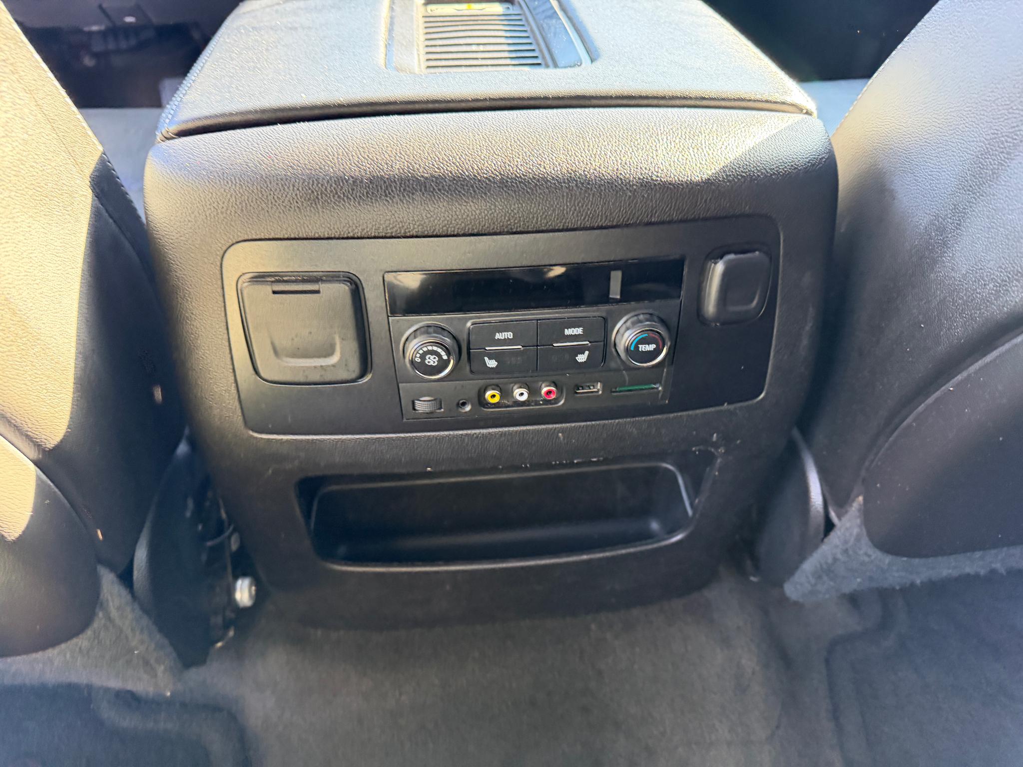 Chevrolet Tahoe 4WD 4dr LTZ 2015