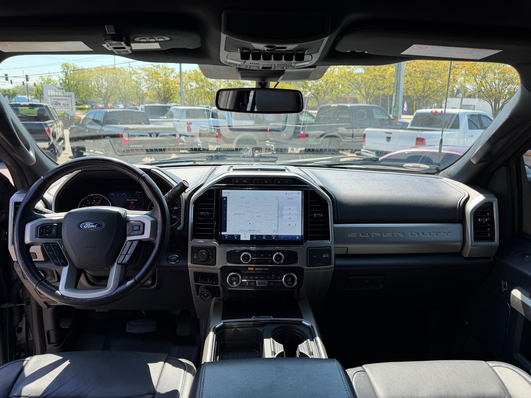 Ford Super Duty F-350 SRW Lariat 4WD Crew Cab 8' Box 2022