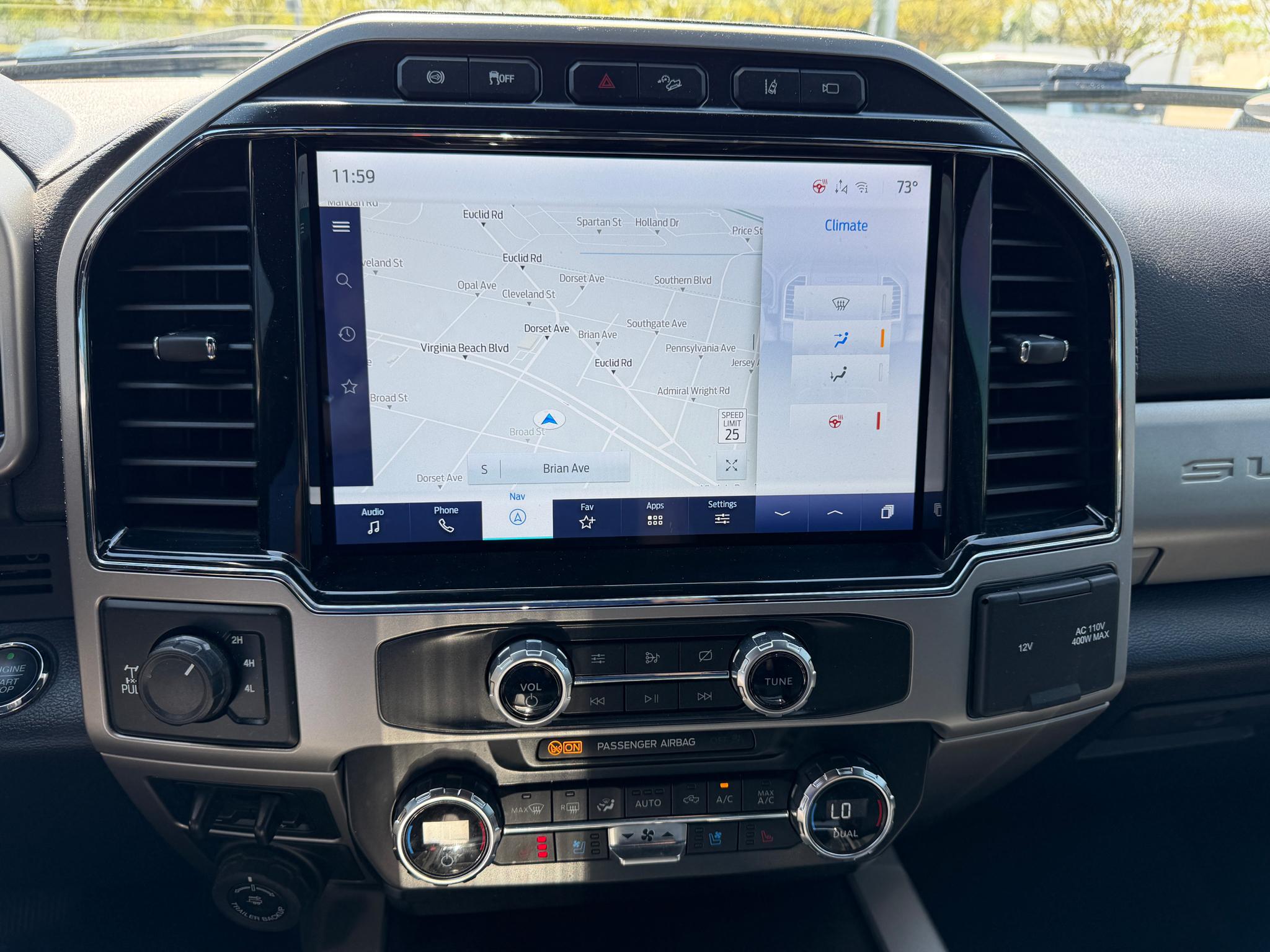 Ford Super Duty F-350 SRW Lariat 4WD Crew Cab 8' Box 2022