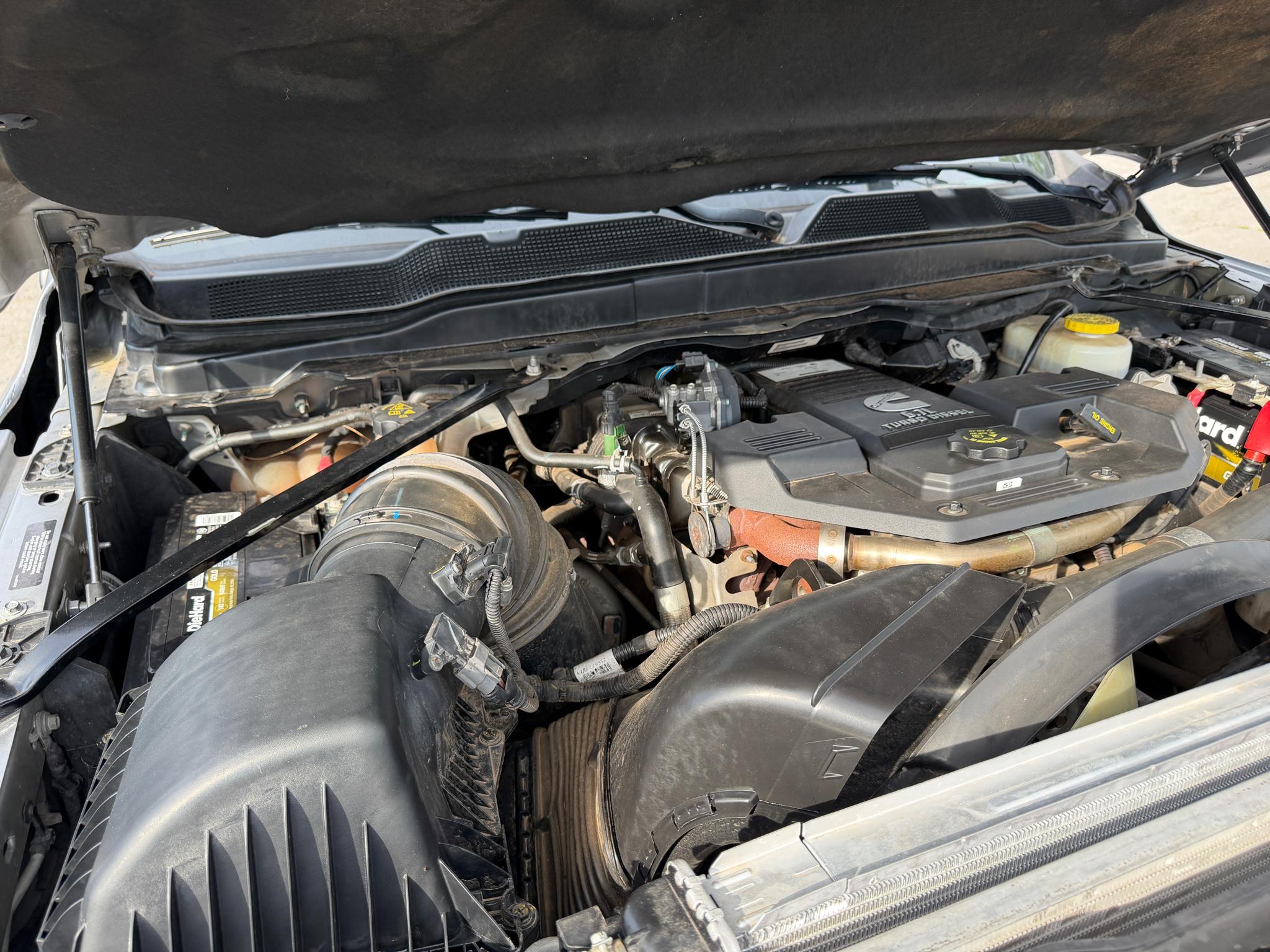 RAM 3500 Tradesman 4x4 Crew Cab 8' Box 2021