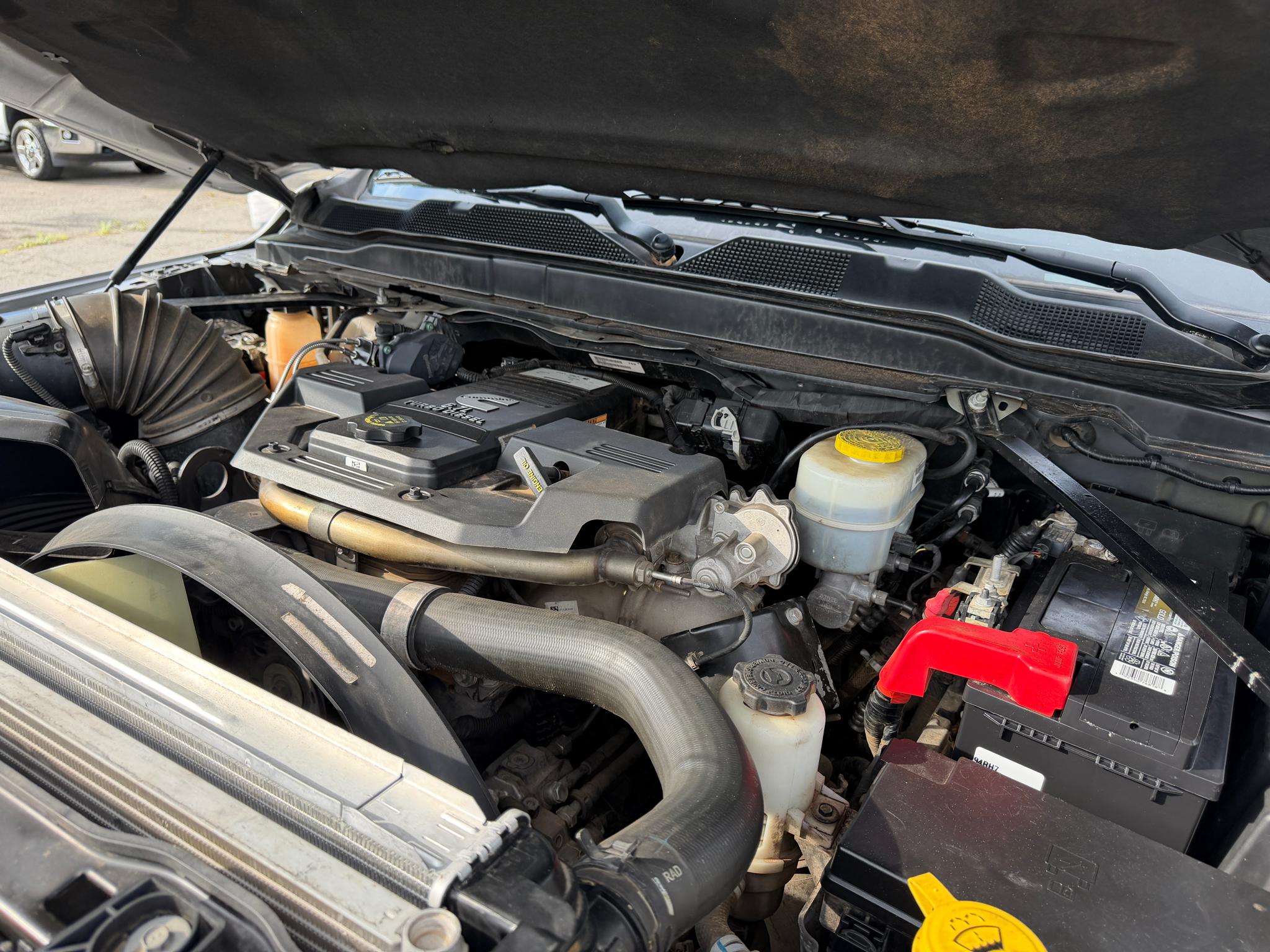 RAM 3500 Tradesman 4x4 Crew Cab 8' Box 2021