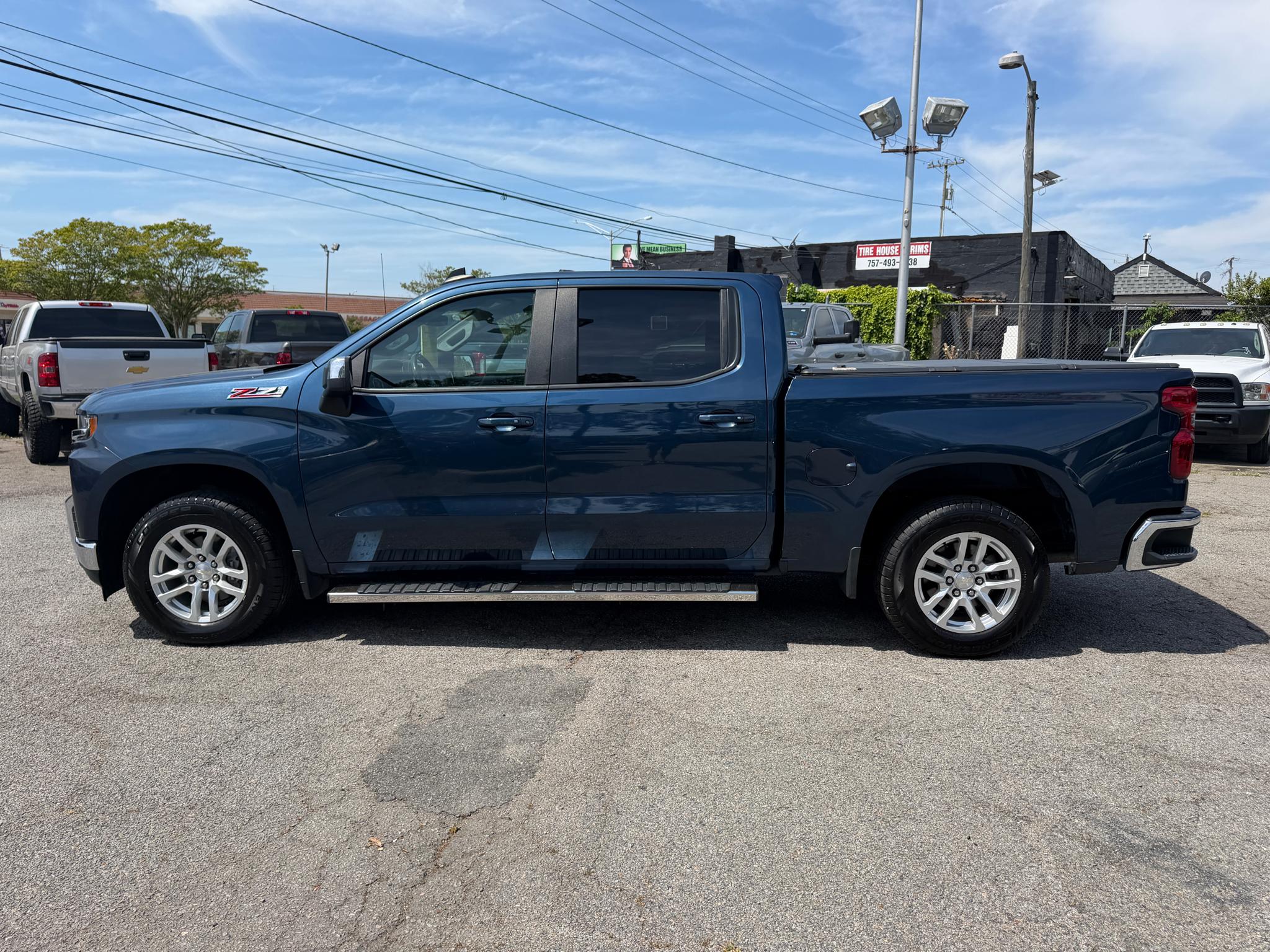 Chevrolet Silverado 1500 4WD Crew Cab 147" LT 2019