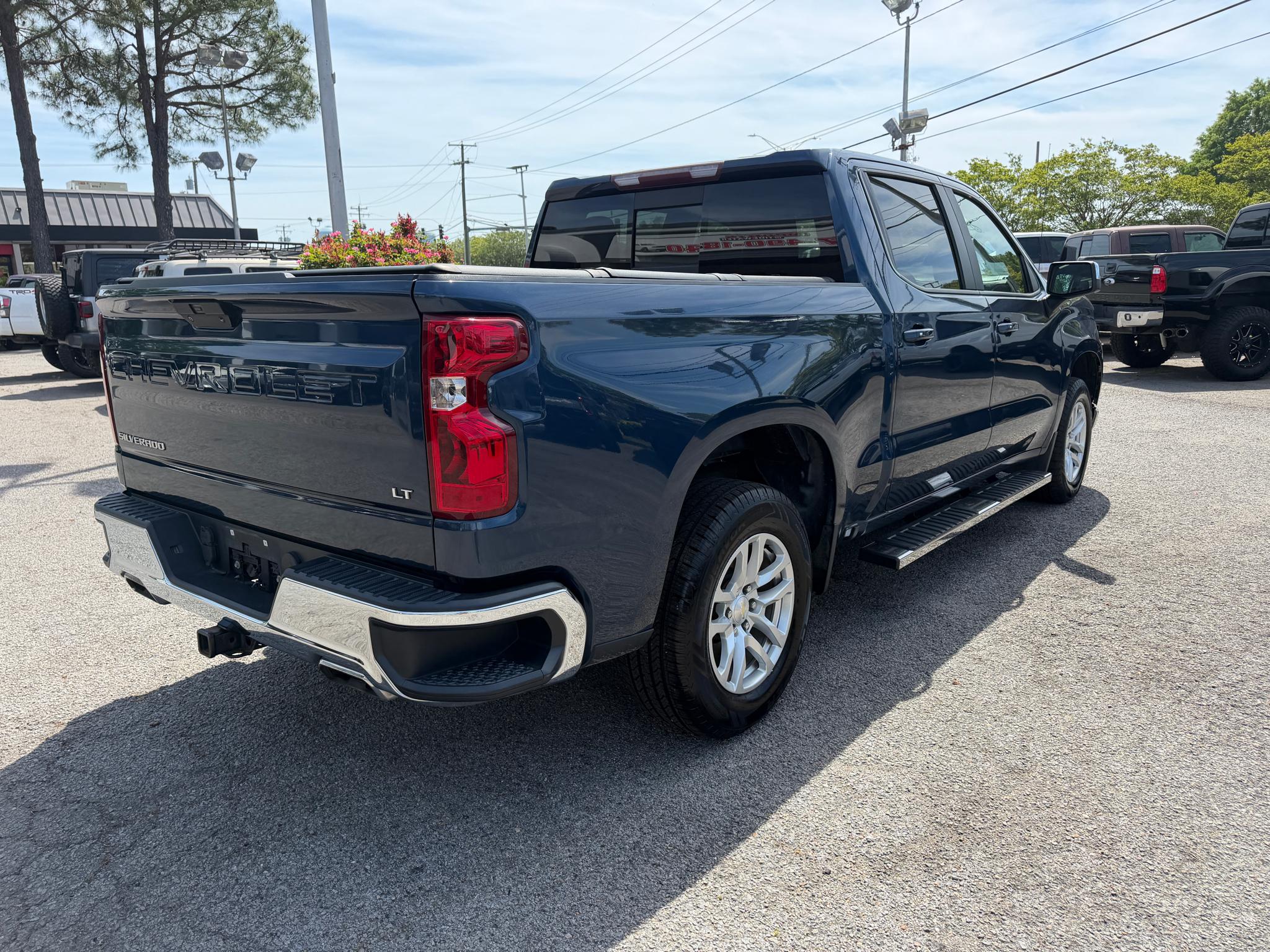 Chevrolet Silverado 1500 4WD Crew Cab 147" LT 2019