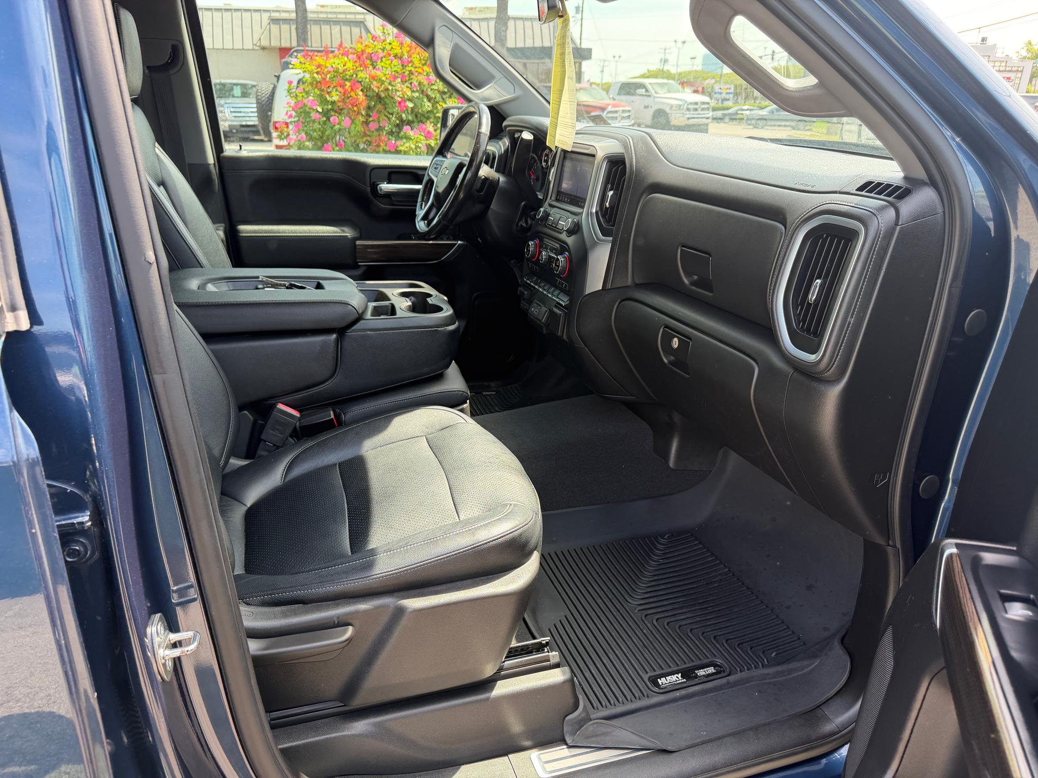 Chevrolet Silverado 1500 4WD Crew Cab 147" LT 2019