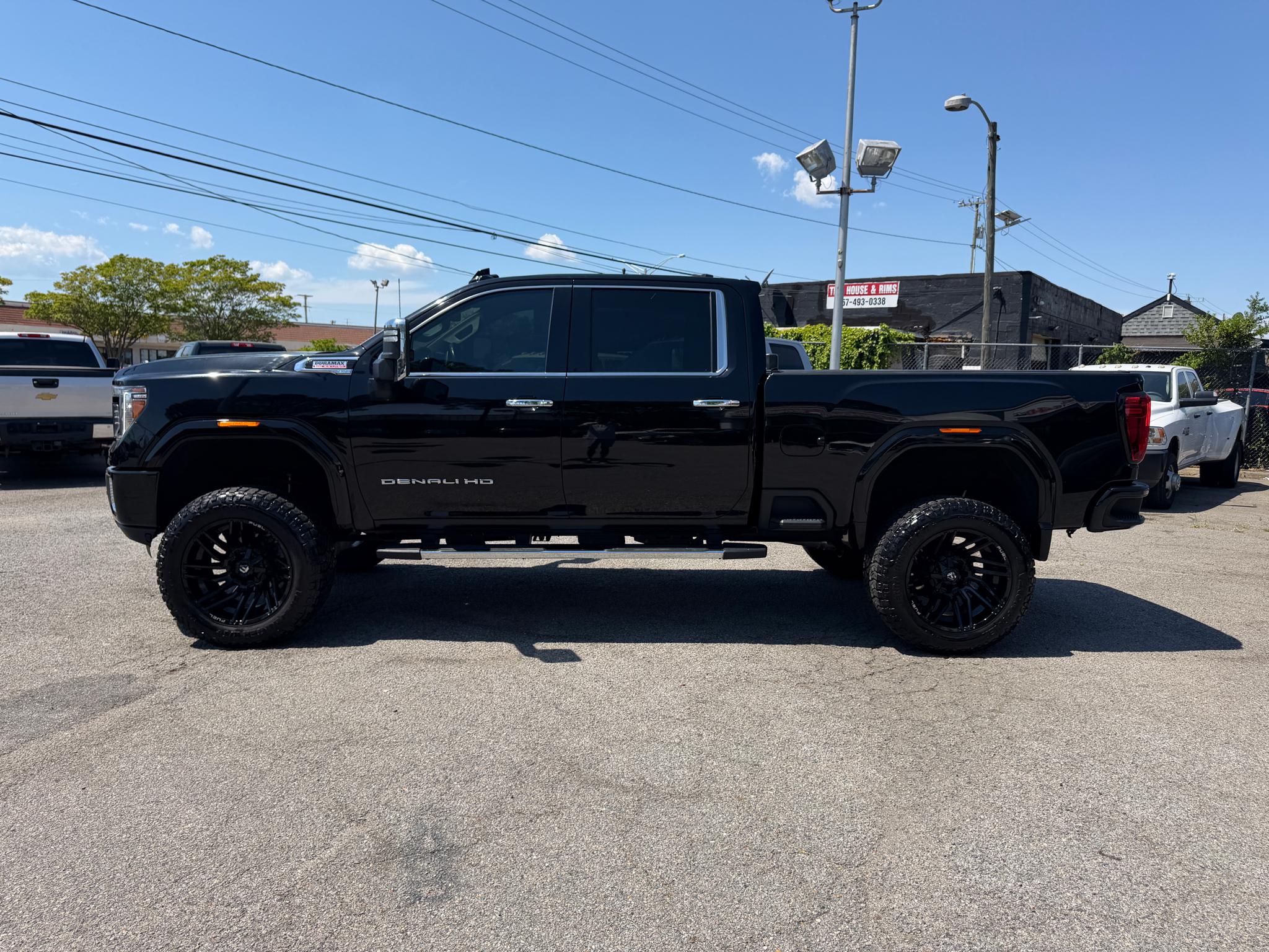 GMC Sierra 2500HD 4WD Crew Cab 159" Denali 2022