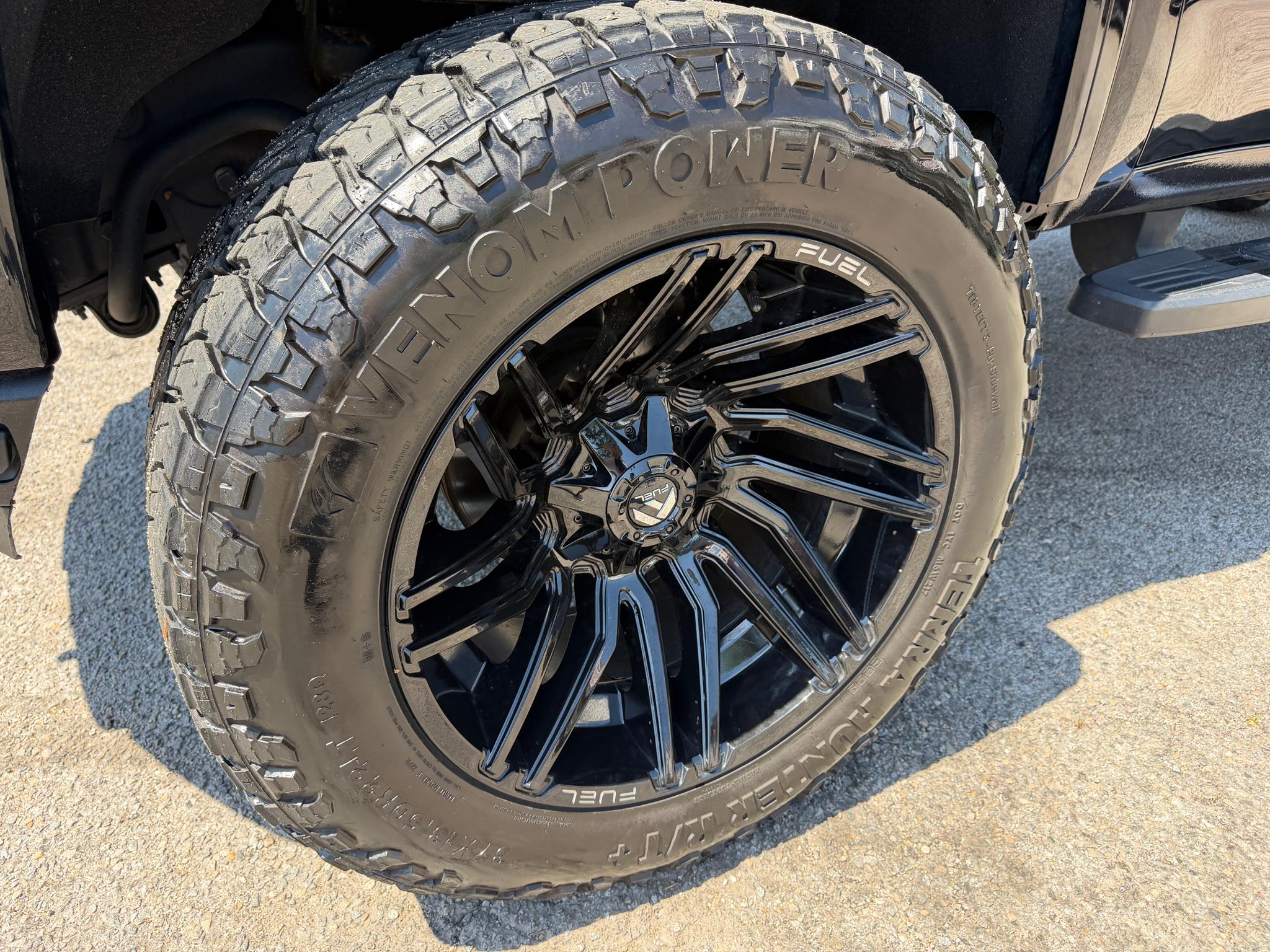 GMC Sierra 2500HD 4WD Crew Cab 159" Denali 2022