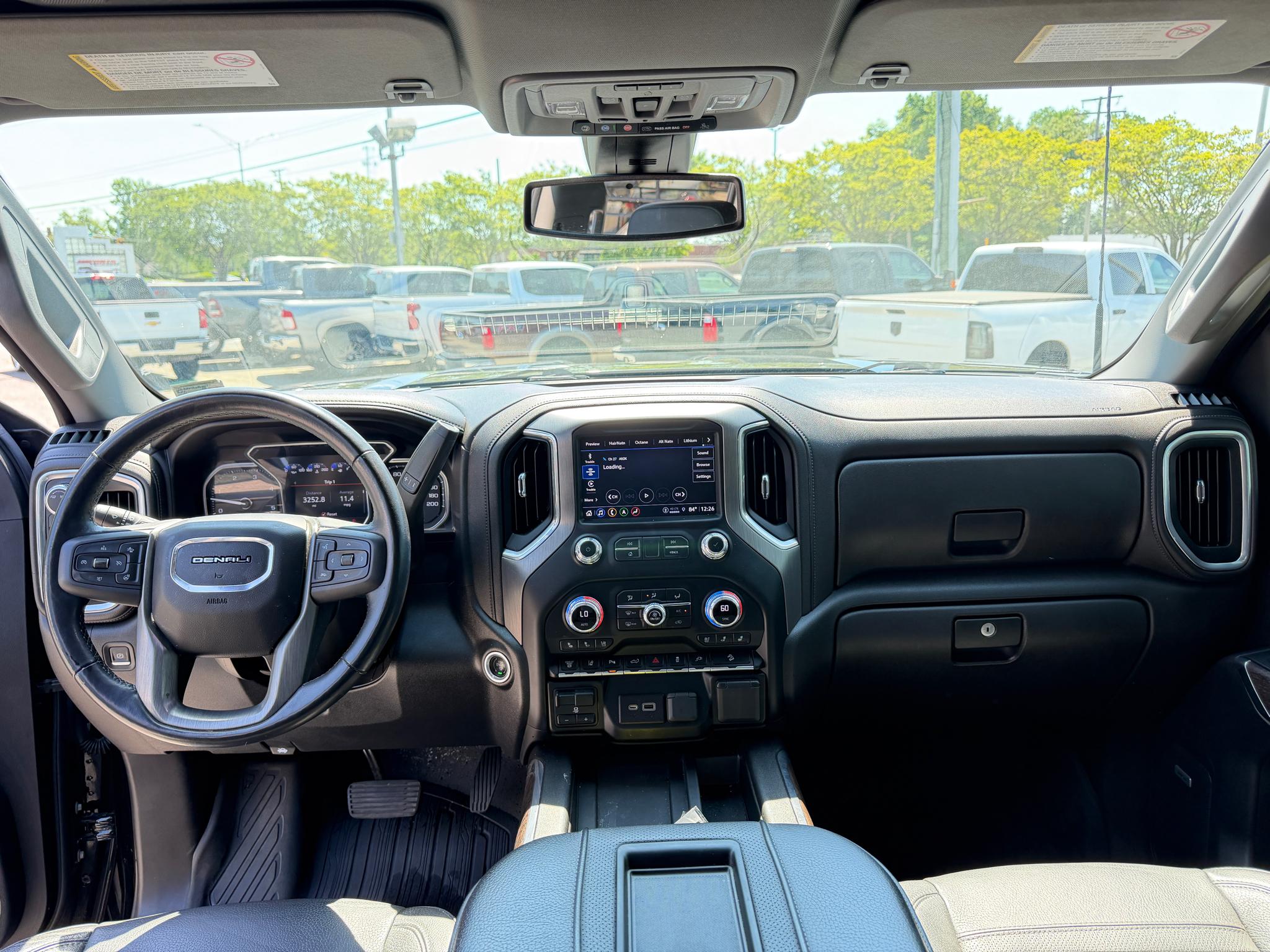 GMC Sierra 2500HD 4WD Crew Cab 159" Denali 2022