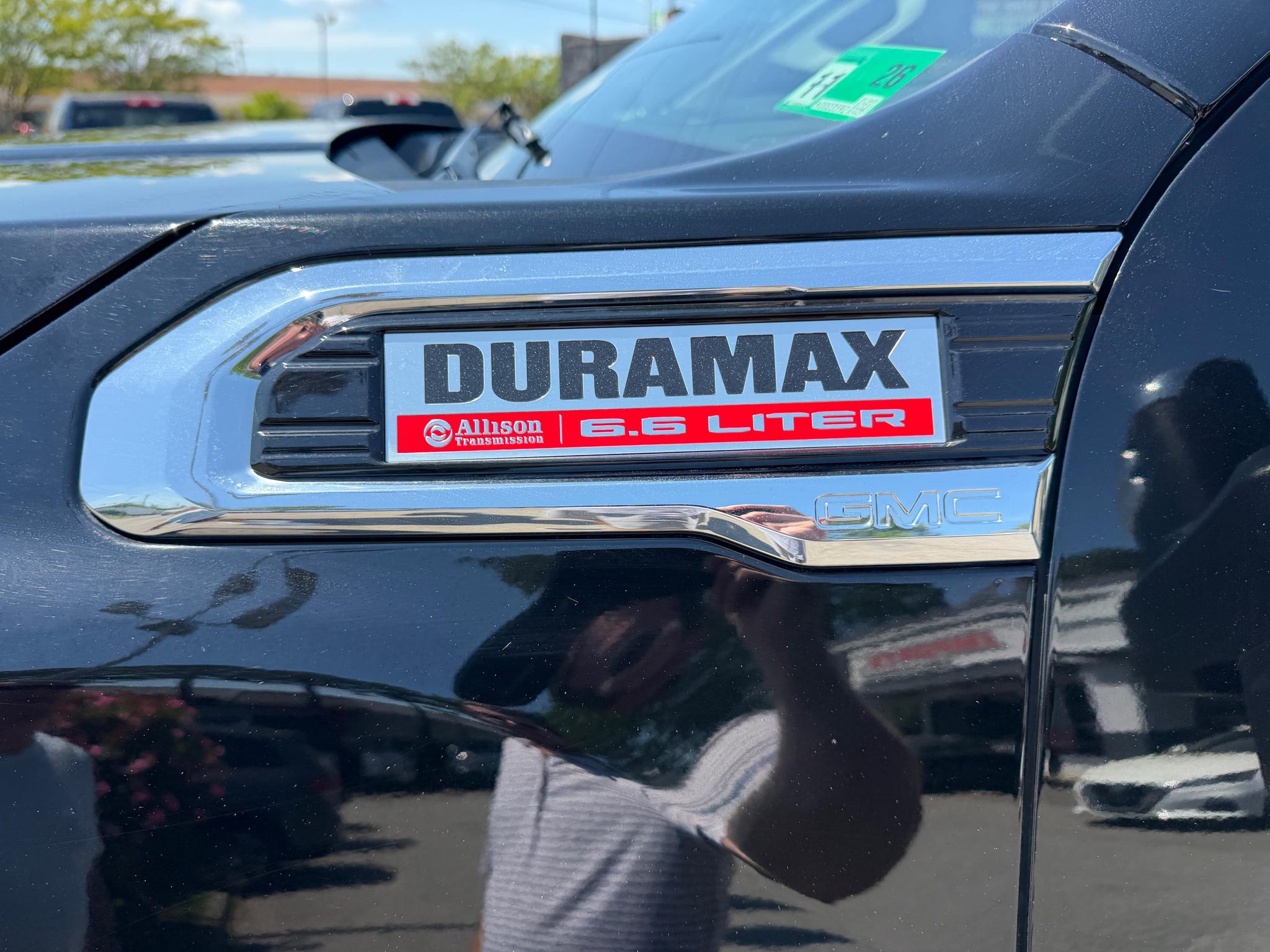 GMC Sierra 2500HD 4WD Crew Cab 159" Denali 2022