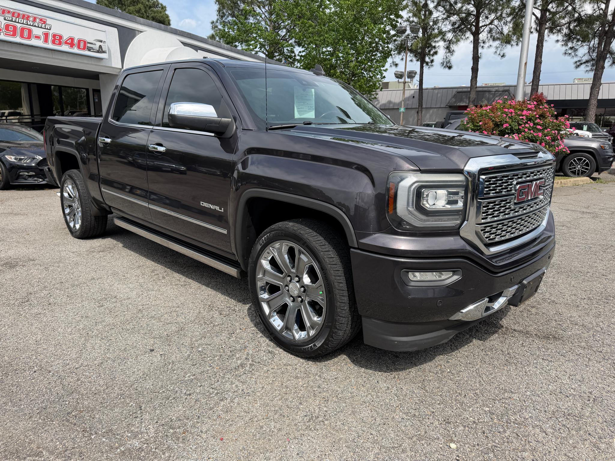 GMC Sierra 1500 4WD Crew Cab 143.5" Denali 2016