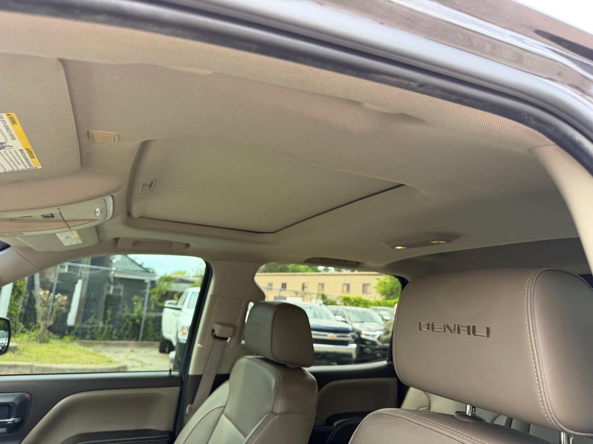 GMC Sierra 1500 4WD Crew Cab 143.5" Denali 2016