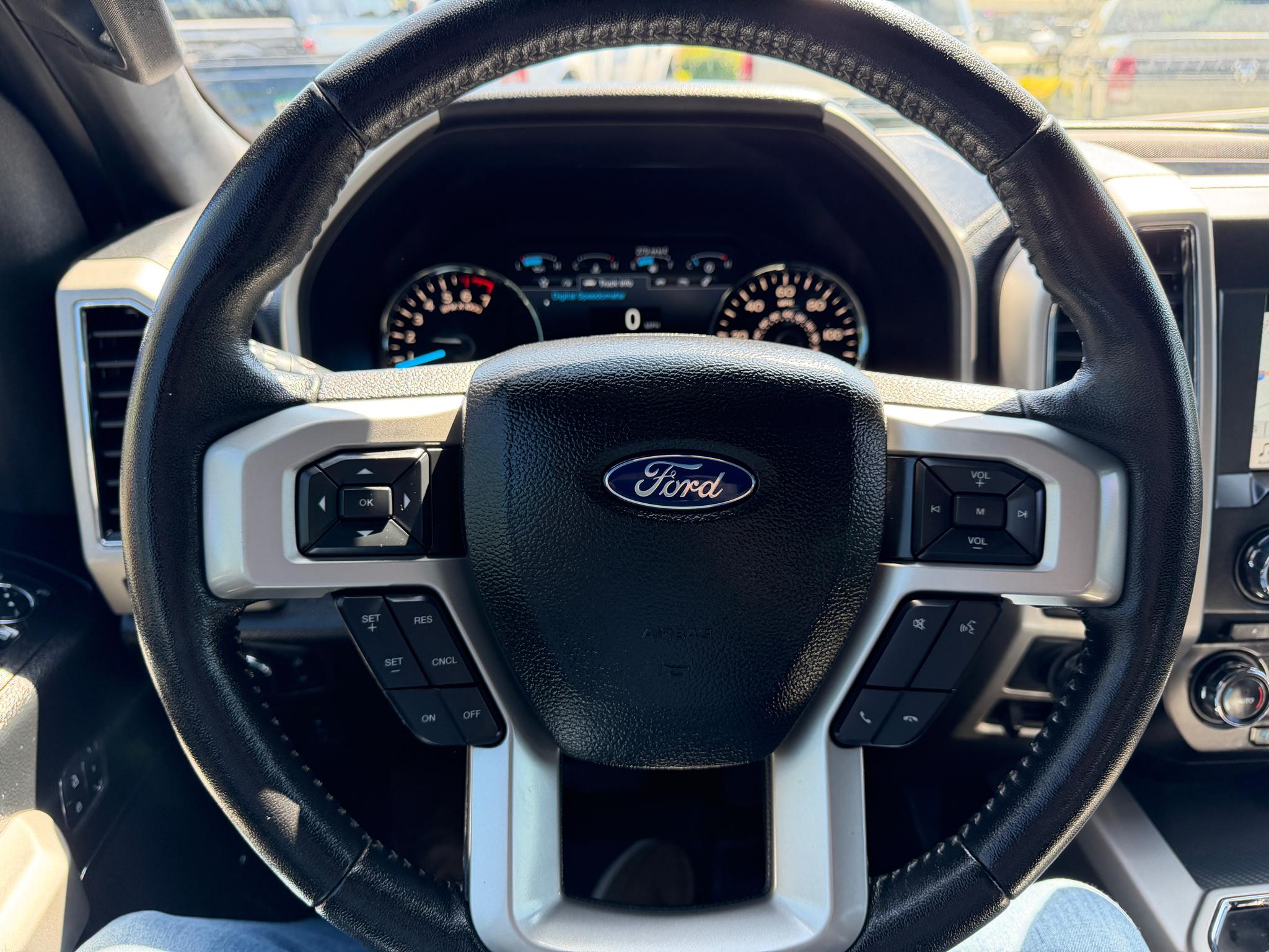 Ford F-150 Lariat 4WD SuperCrew 5.5' Box 2018