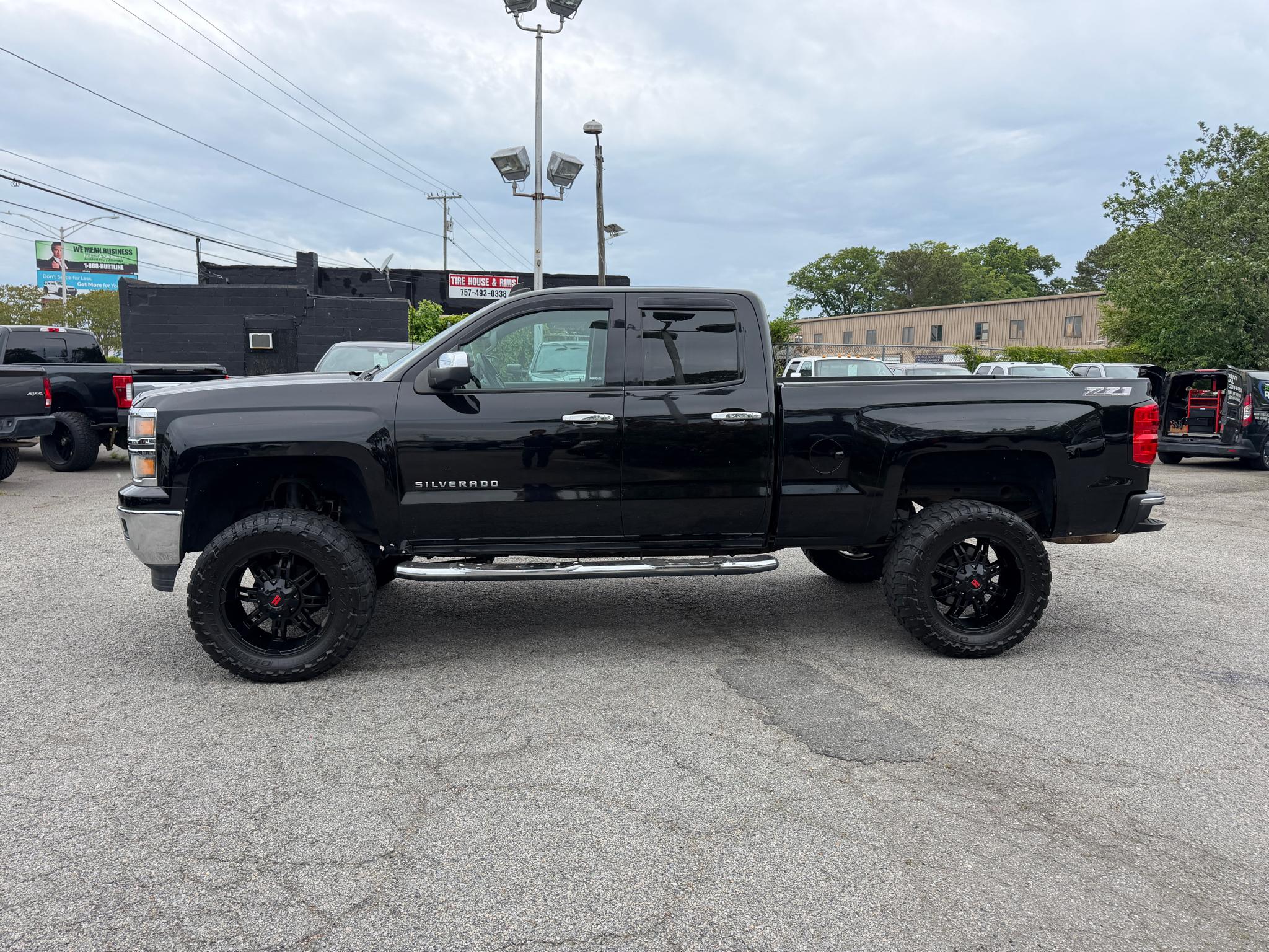 Chevrolet Silverado 1500 4WD Double Cab 143.5" LT w/2LT 2014