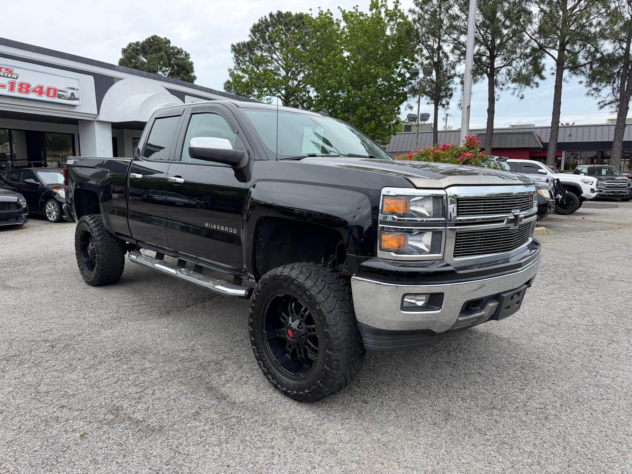 Chevrolet Silverado 1500 4WD Double Cab 143.5" LT w/2LT 2014