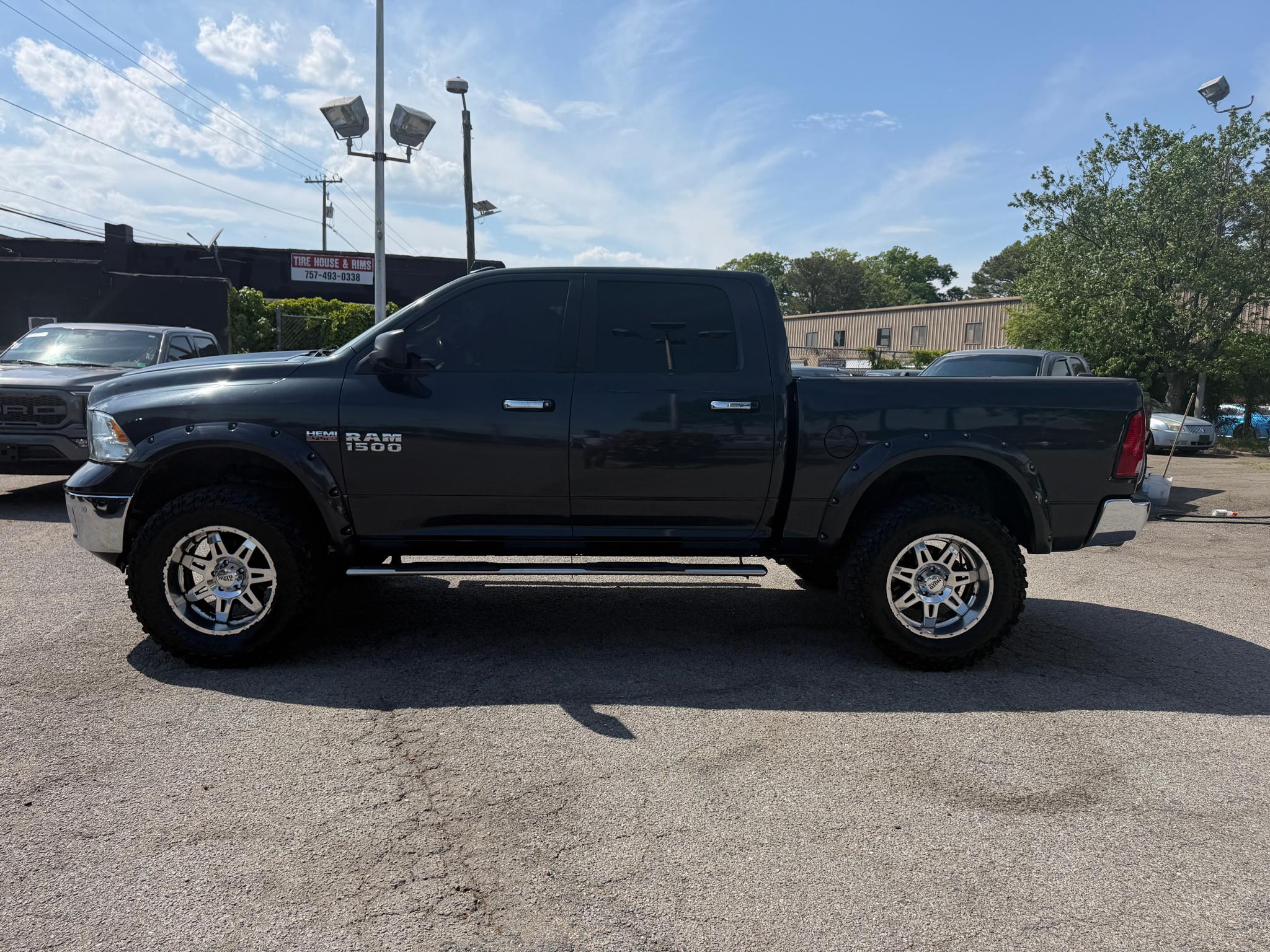 RAM 1500 4WD Crew Cab 140.5" Big Horn 2016
